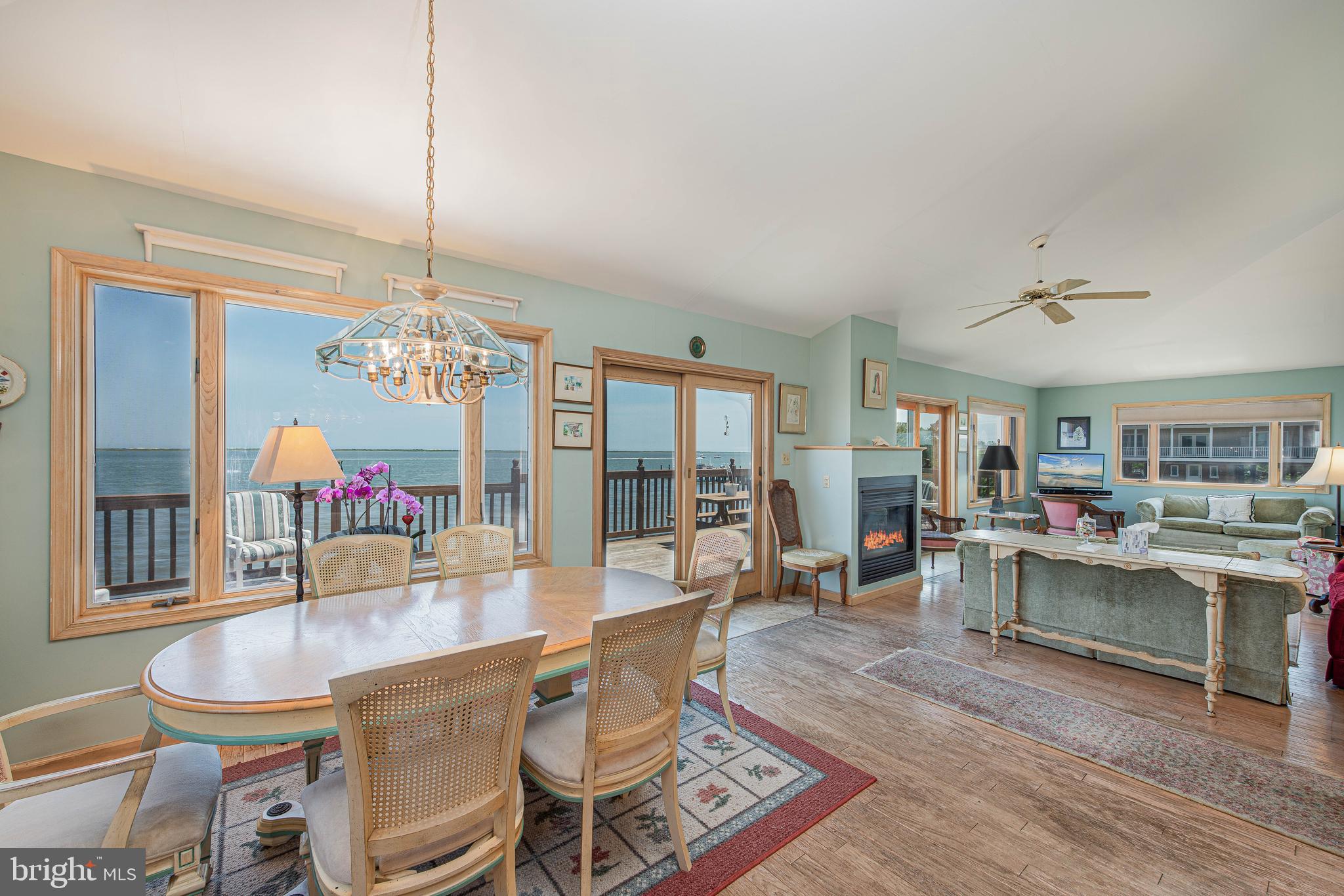 SNUG HARBOR - Residential