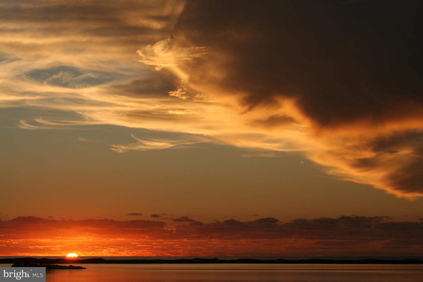 SNUG HARBOR - Residential