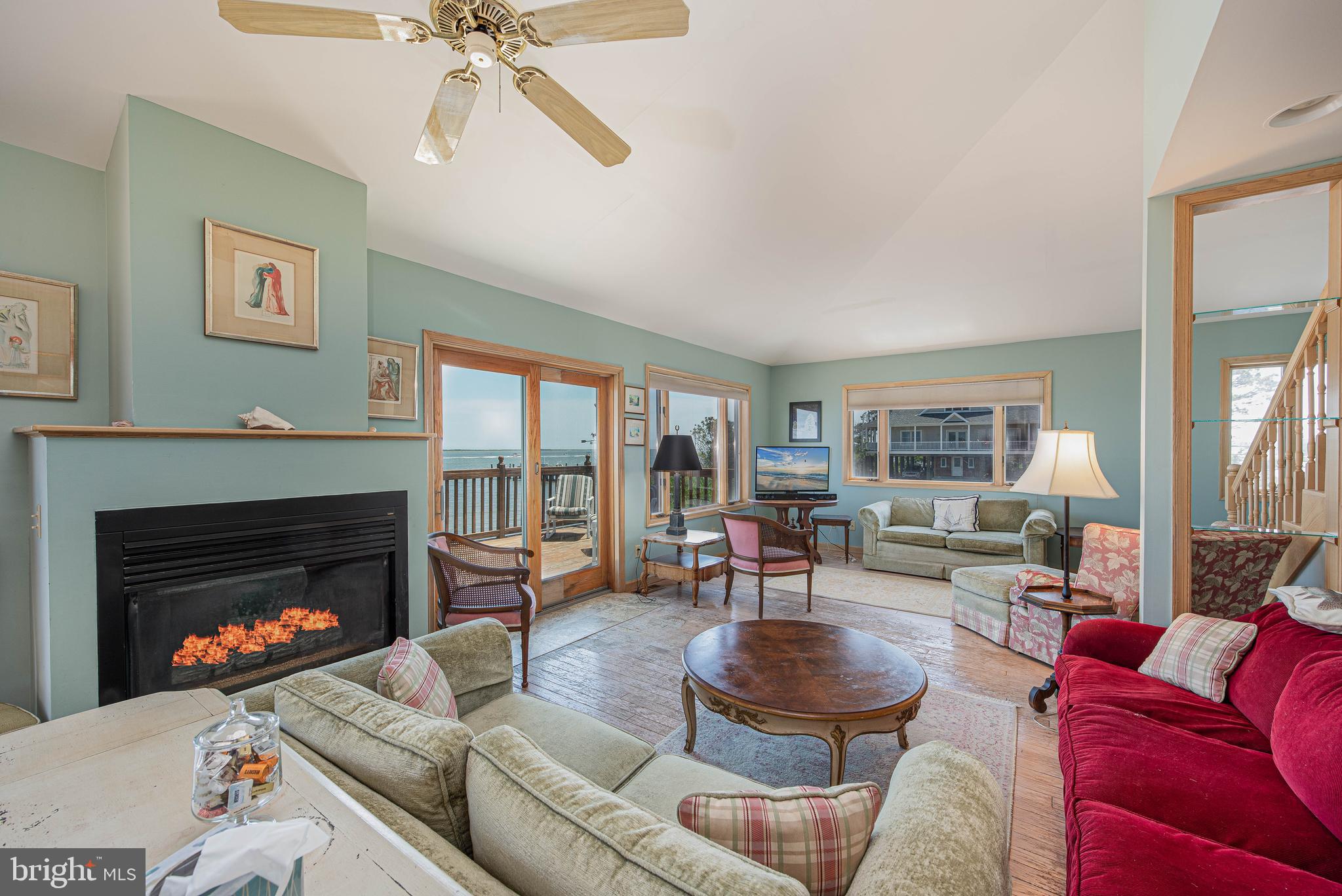 SNUG HARBOR - Residential