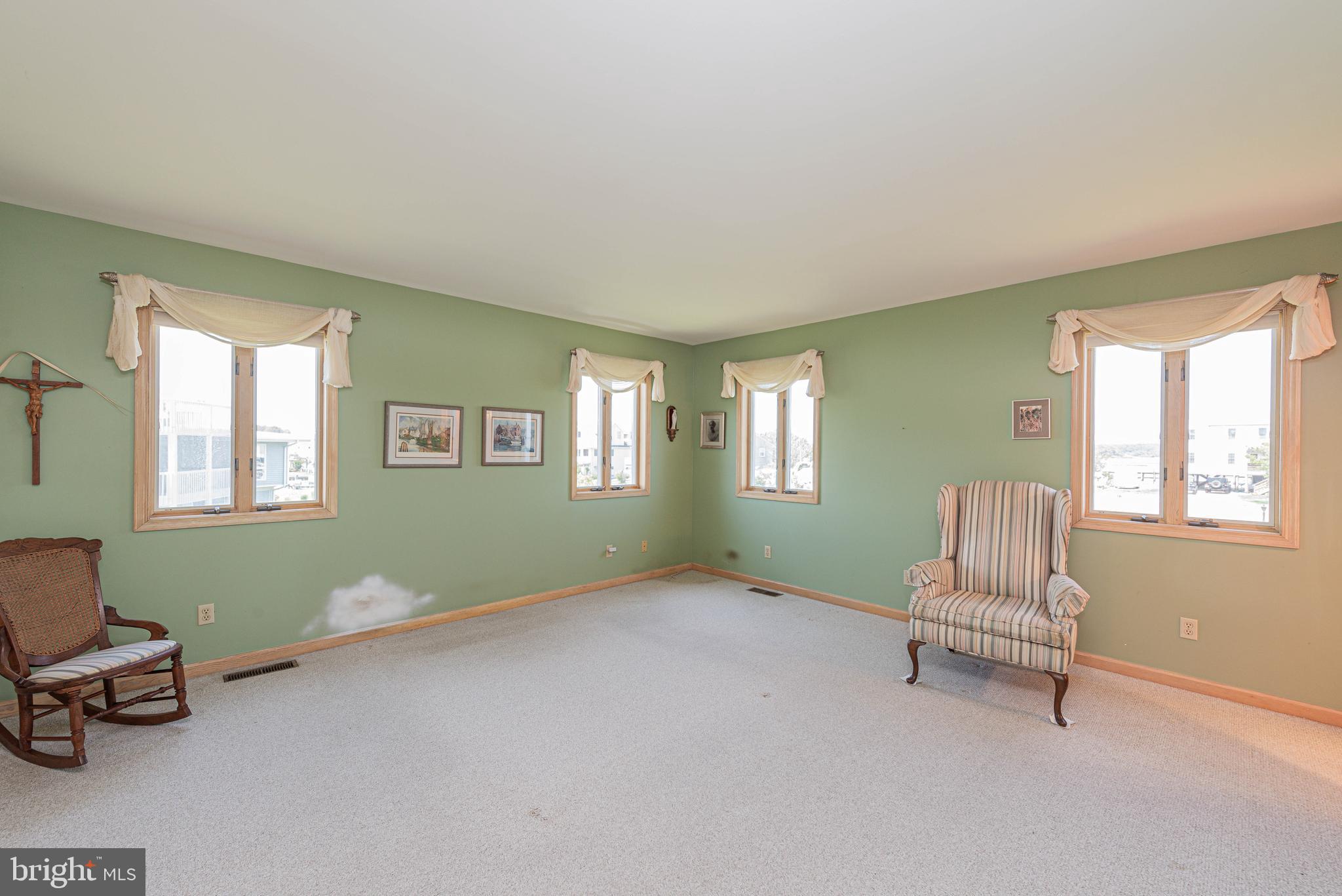 SNUG HARBOR - Residential