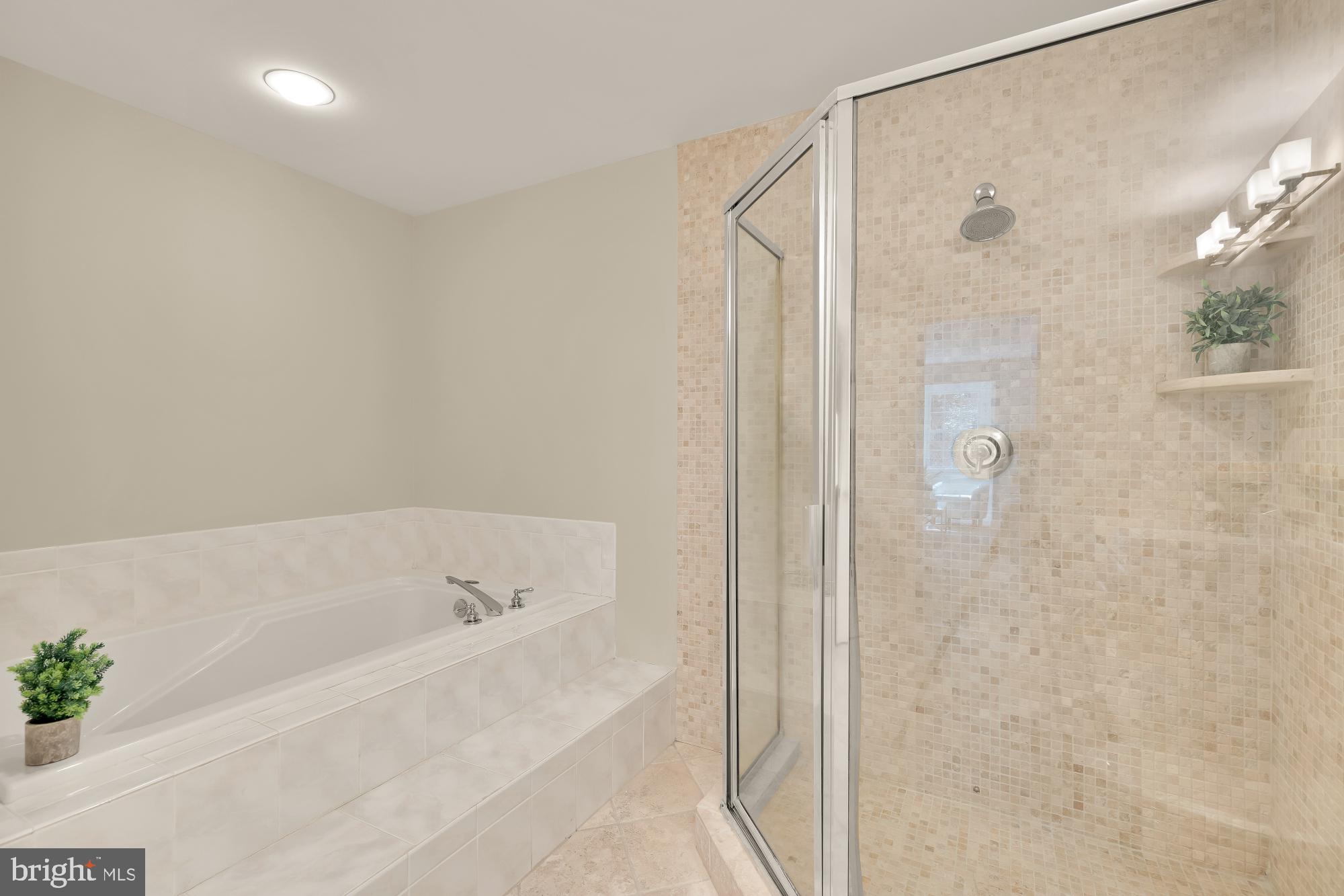 HILLCREST - Residential