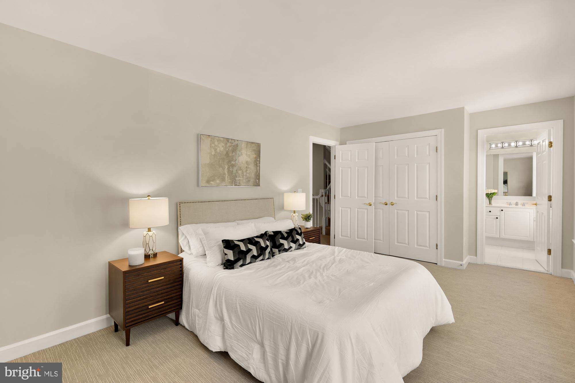 HILLCREST - Residential