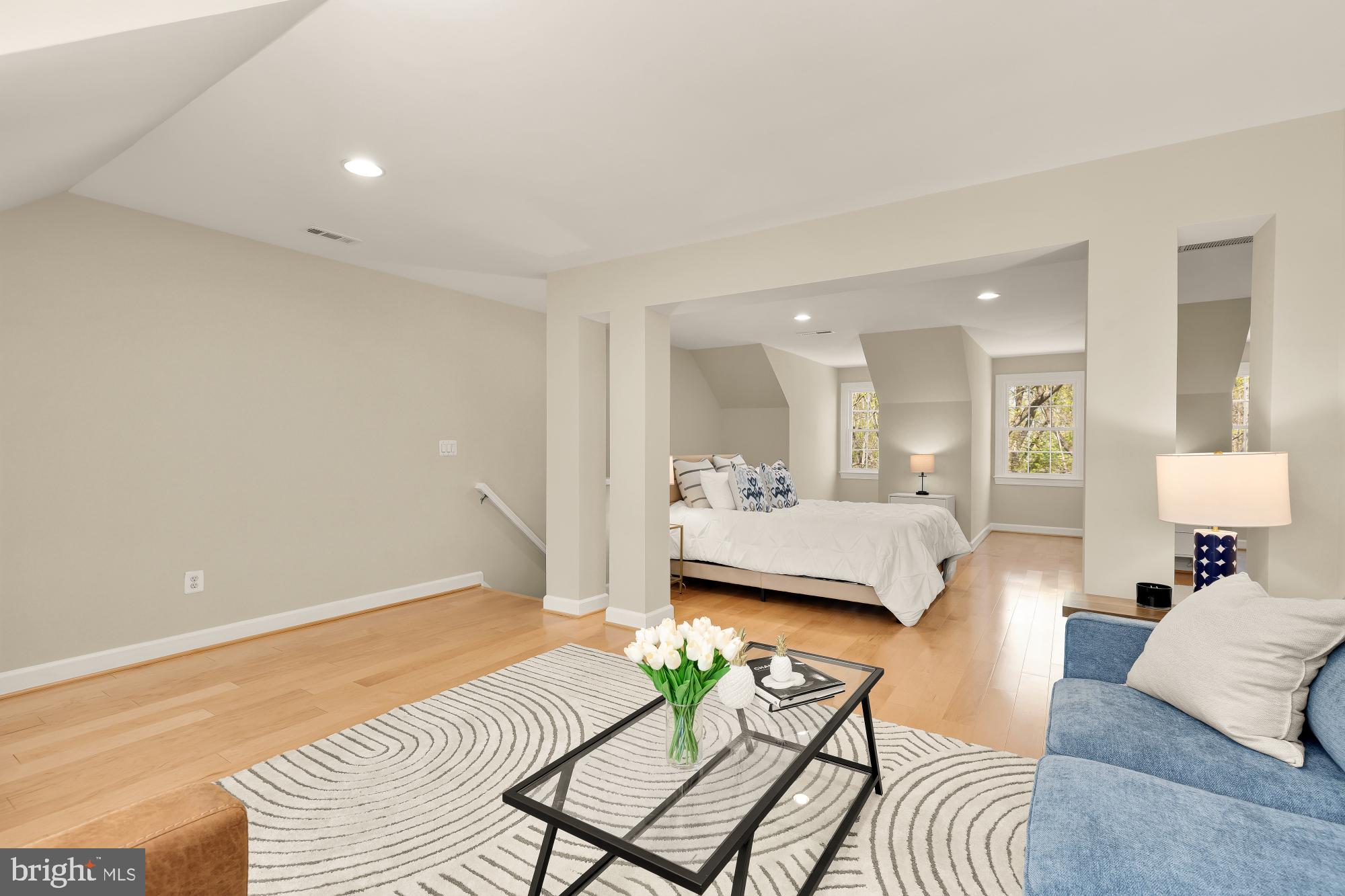 HILLCREST - Residential