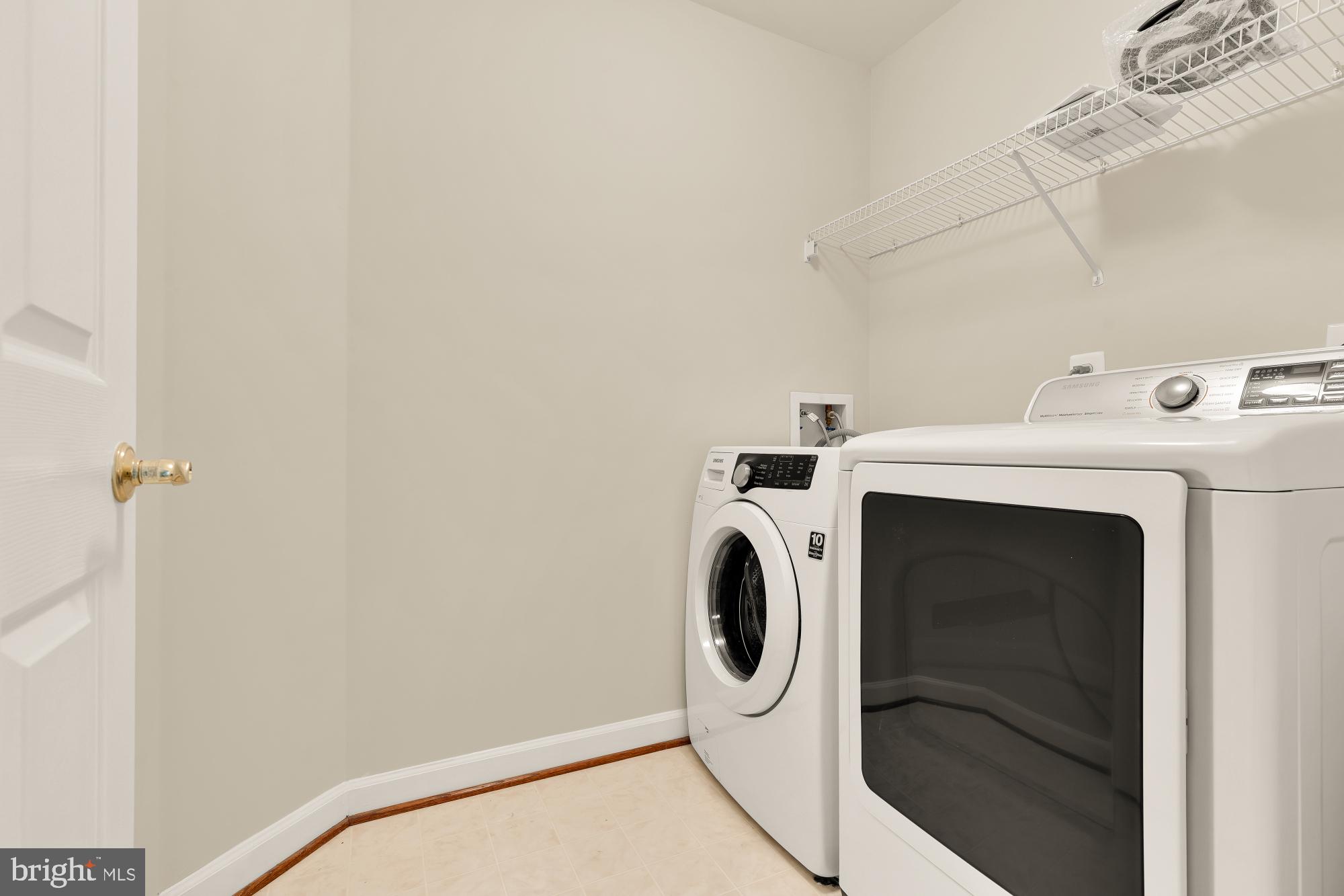 HILLCREST - Residential