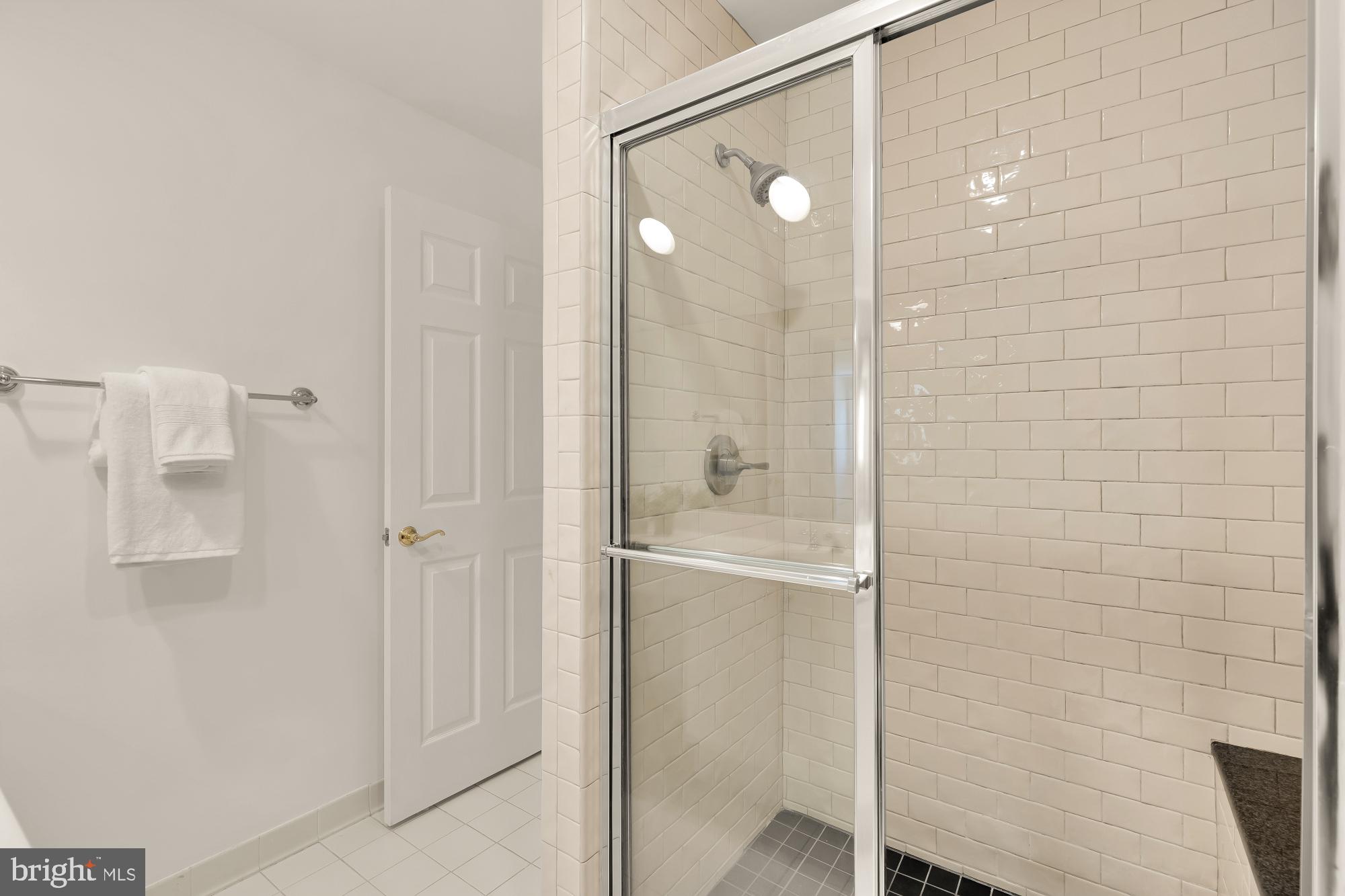 HILLCREST - Residential