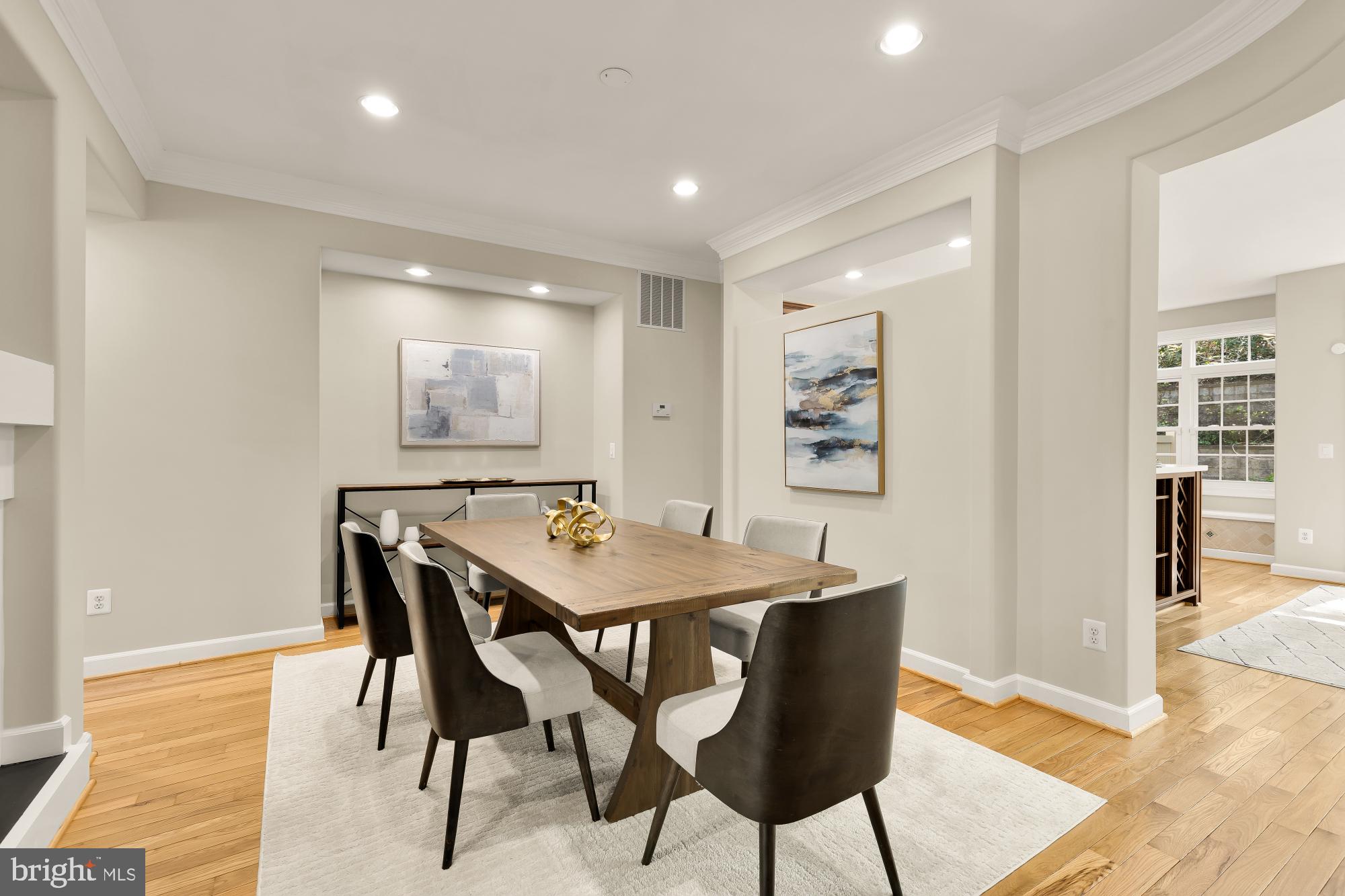 HILLCREST - Residential