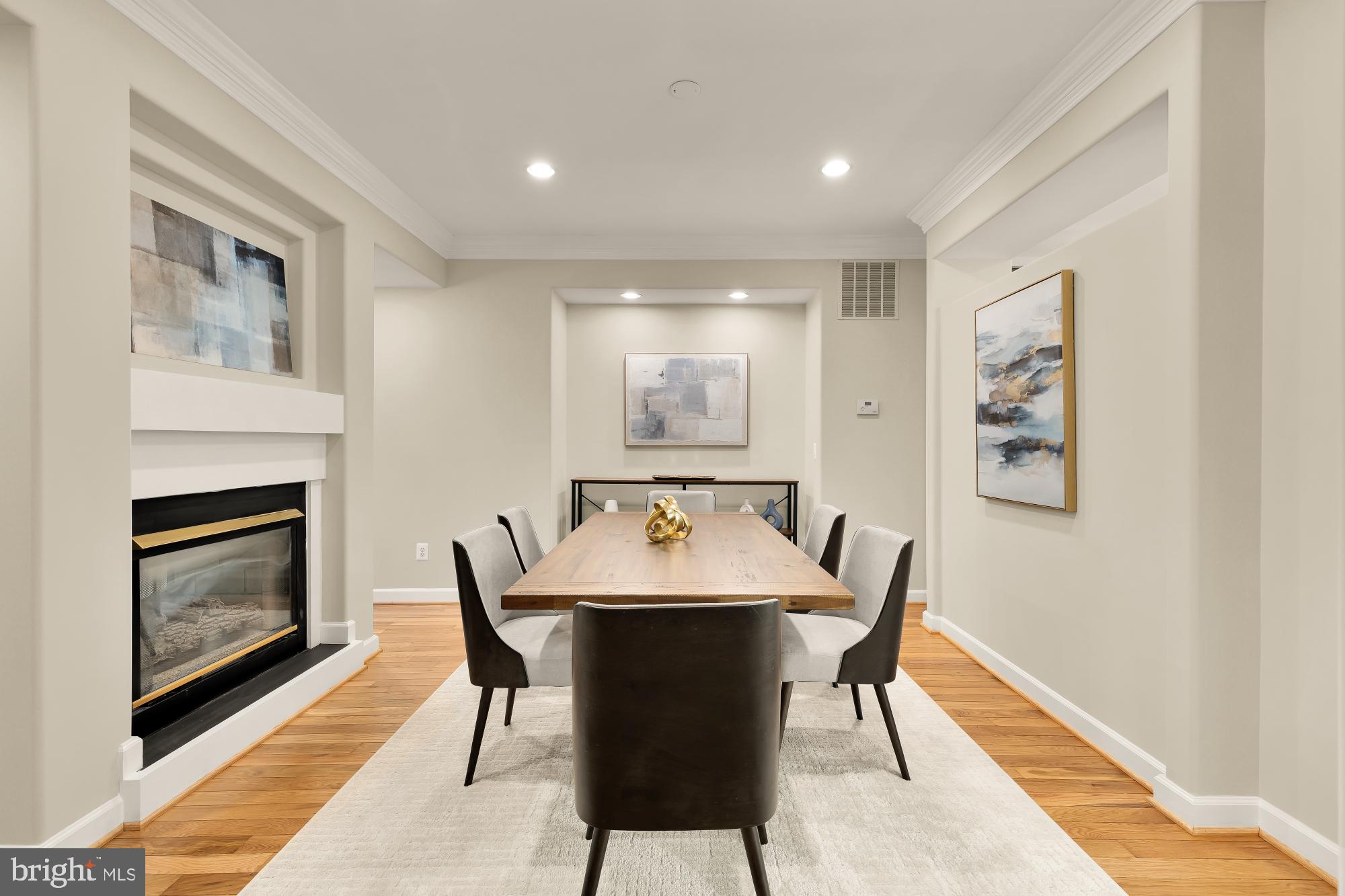 HILLCREST - Residential