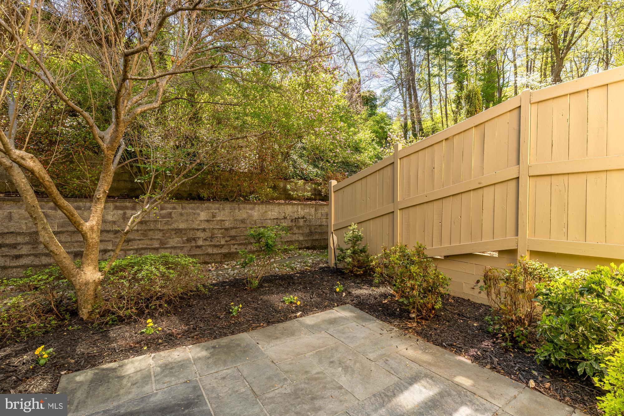 HILLCREST - Residential