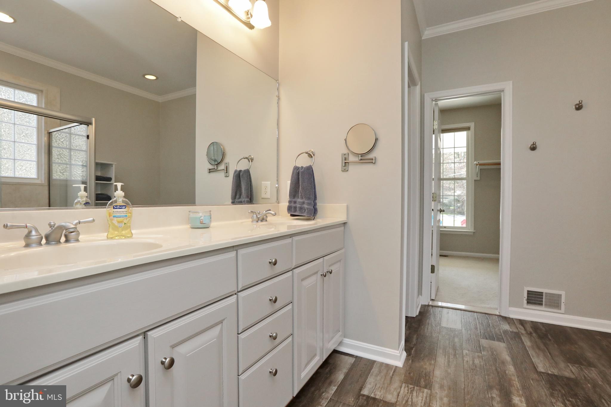 SWAN POINT - Residential