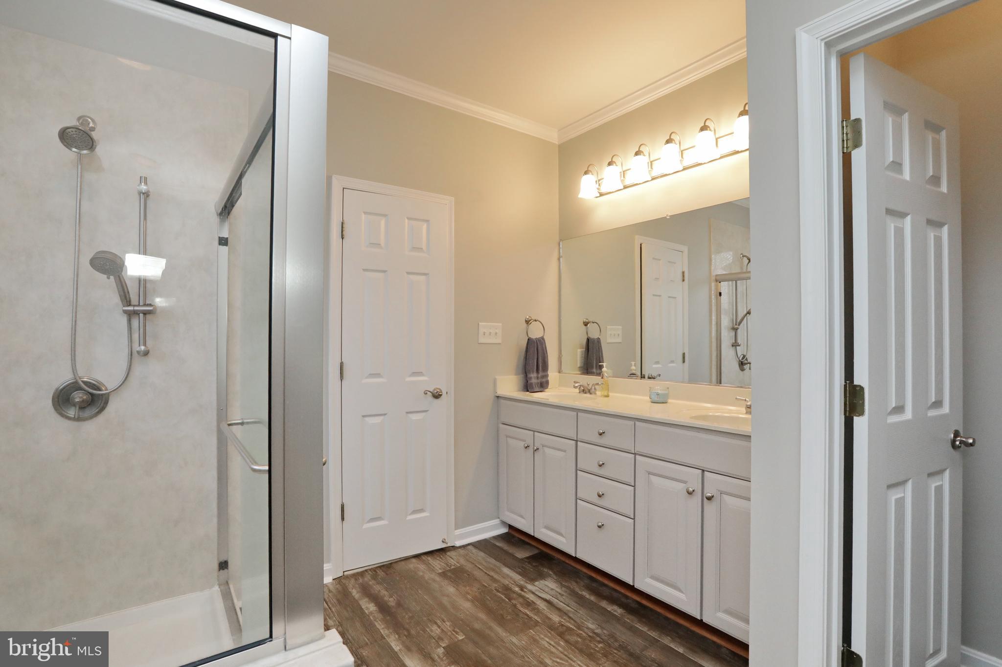 SWAN POINT - Residential