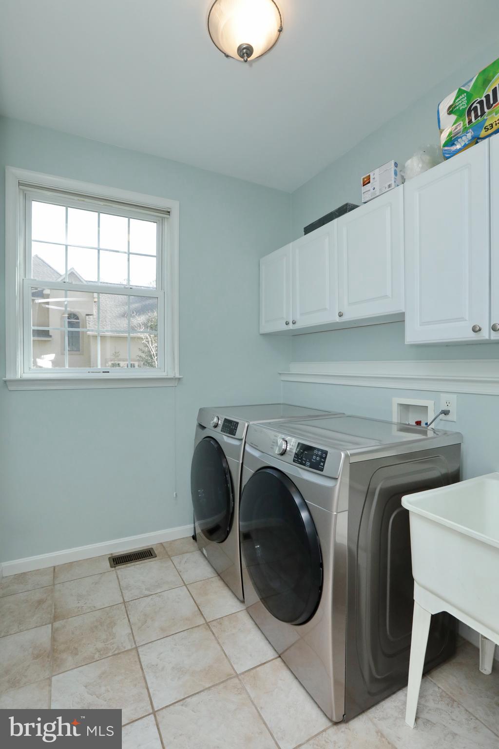 SWAN POINT - Residential