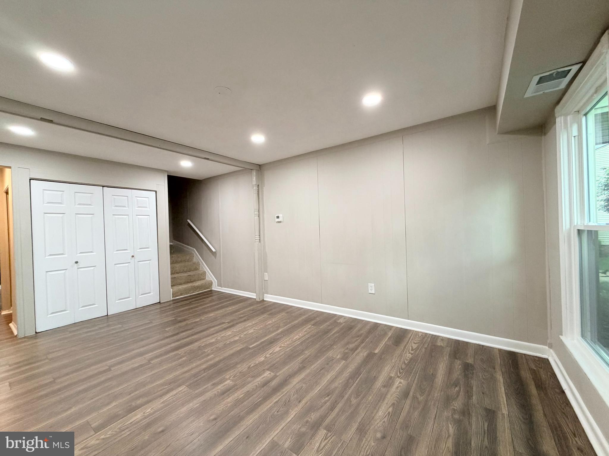 ROCKLEDGE CLUSTERS CONDO - Residential