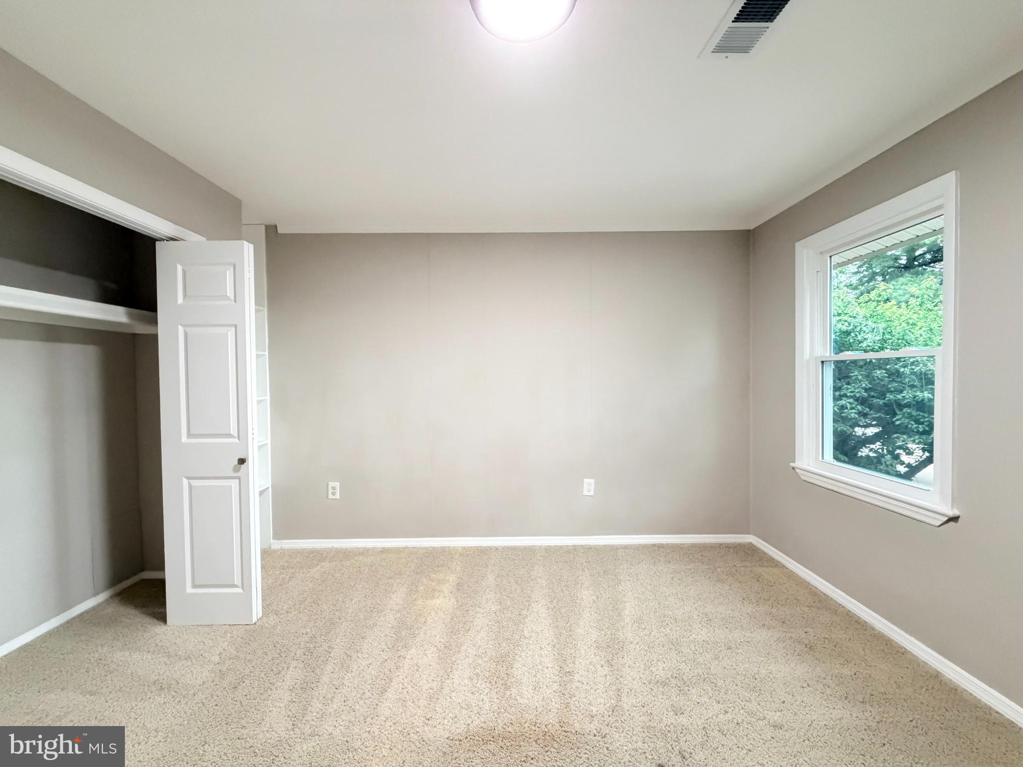 ROCKLEDGE CLUSTERS CONDO - Residential