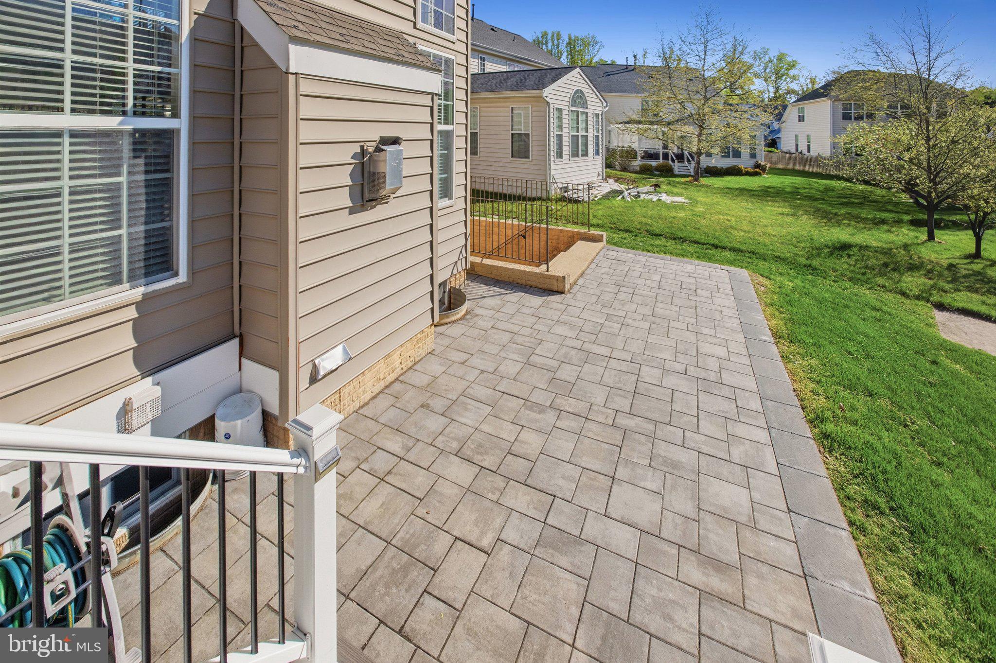 COLES RUN MANOR - Residential