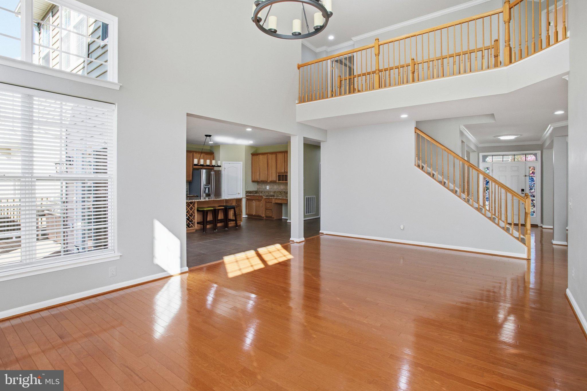 COLES RUN MANOR - Residential