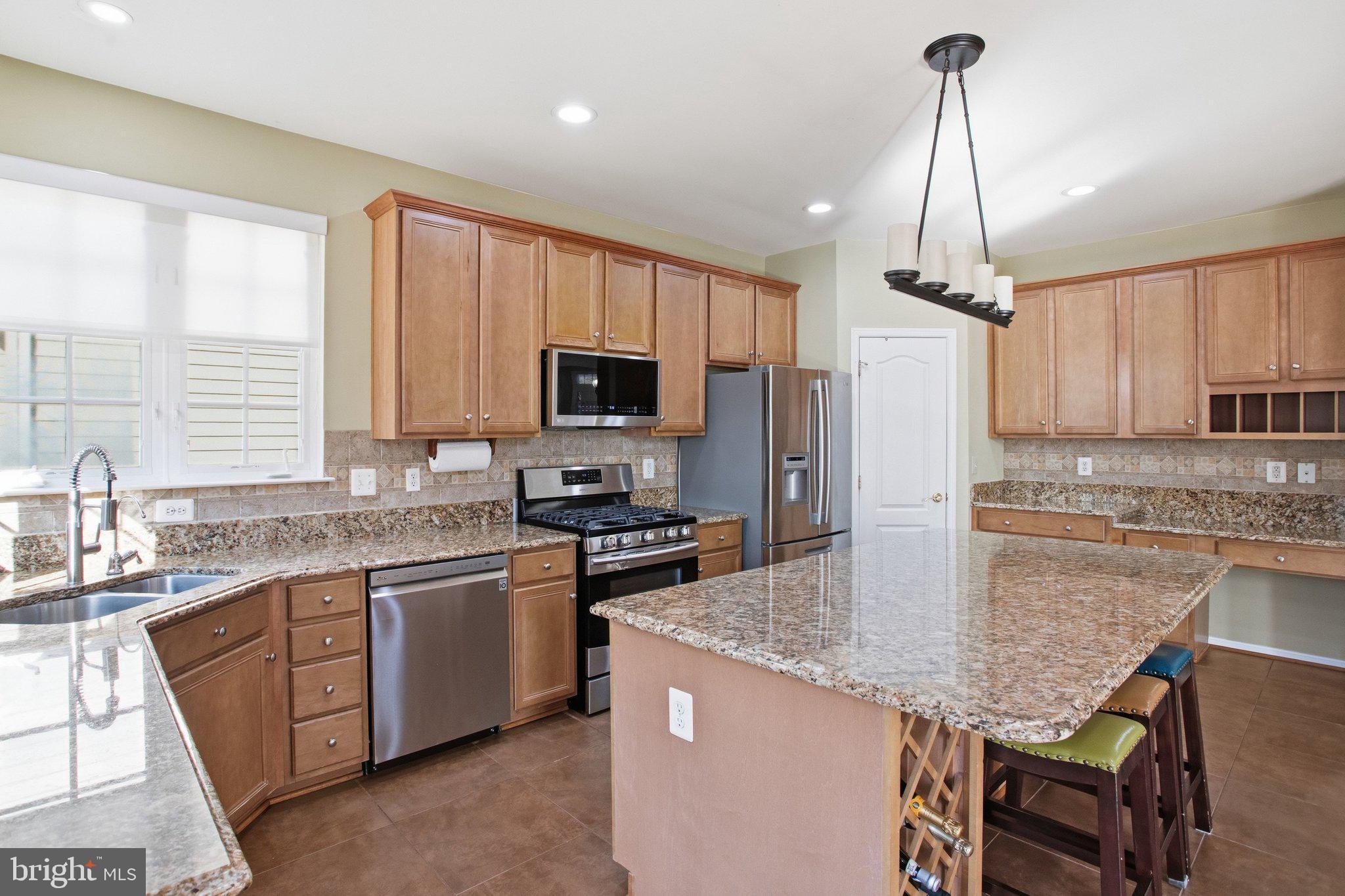 COLES RUN MANOR - Residential