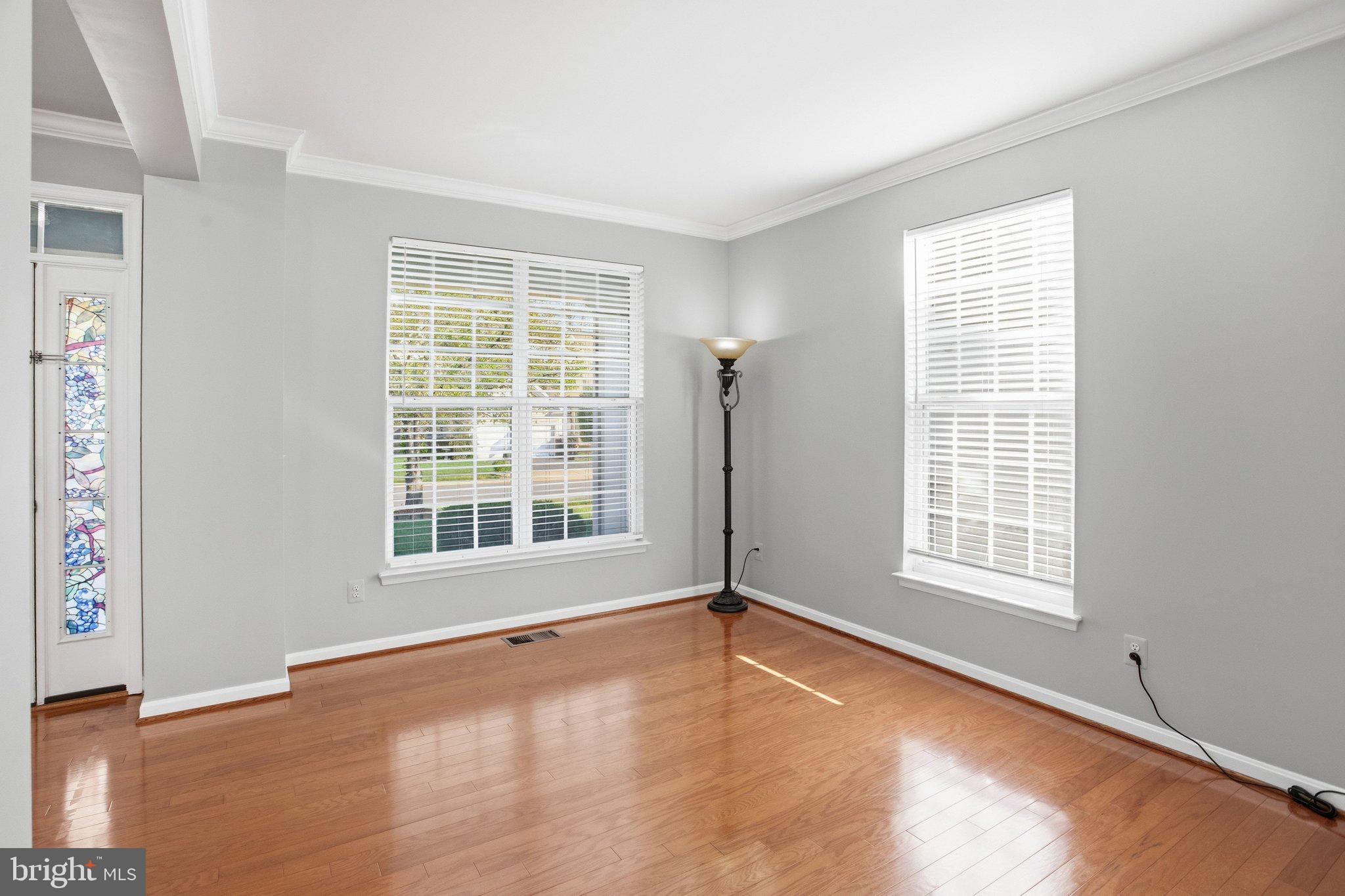 COLES RUN MANOR - Residential