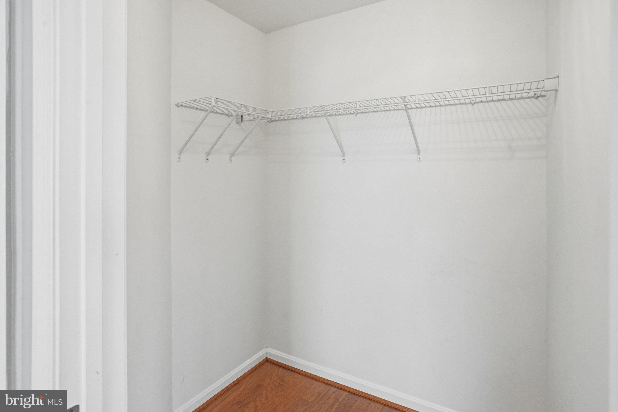 COLES RUN MANOR - Residential