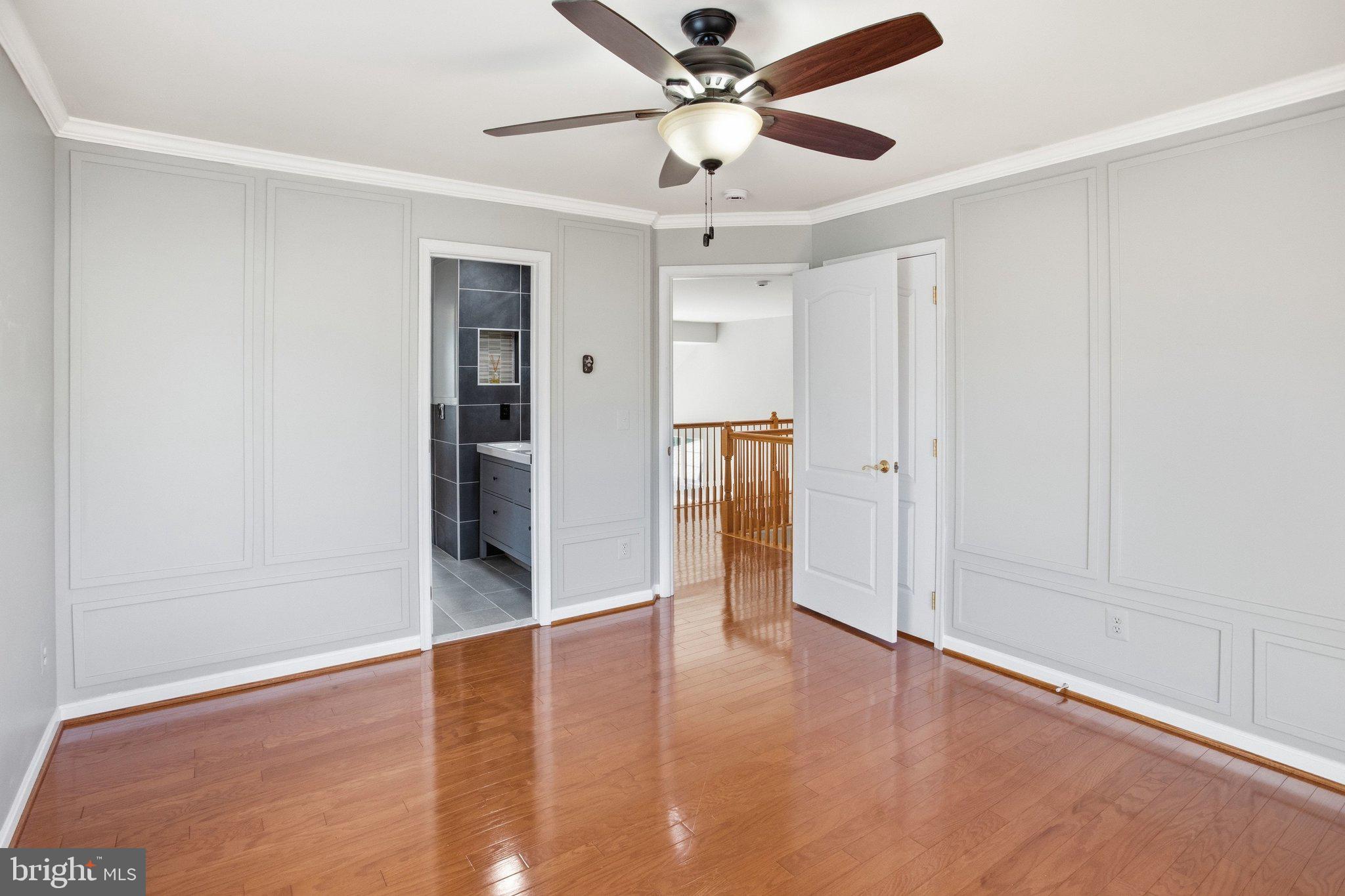 COLES RUN MANOR - Residential