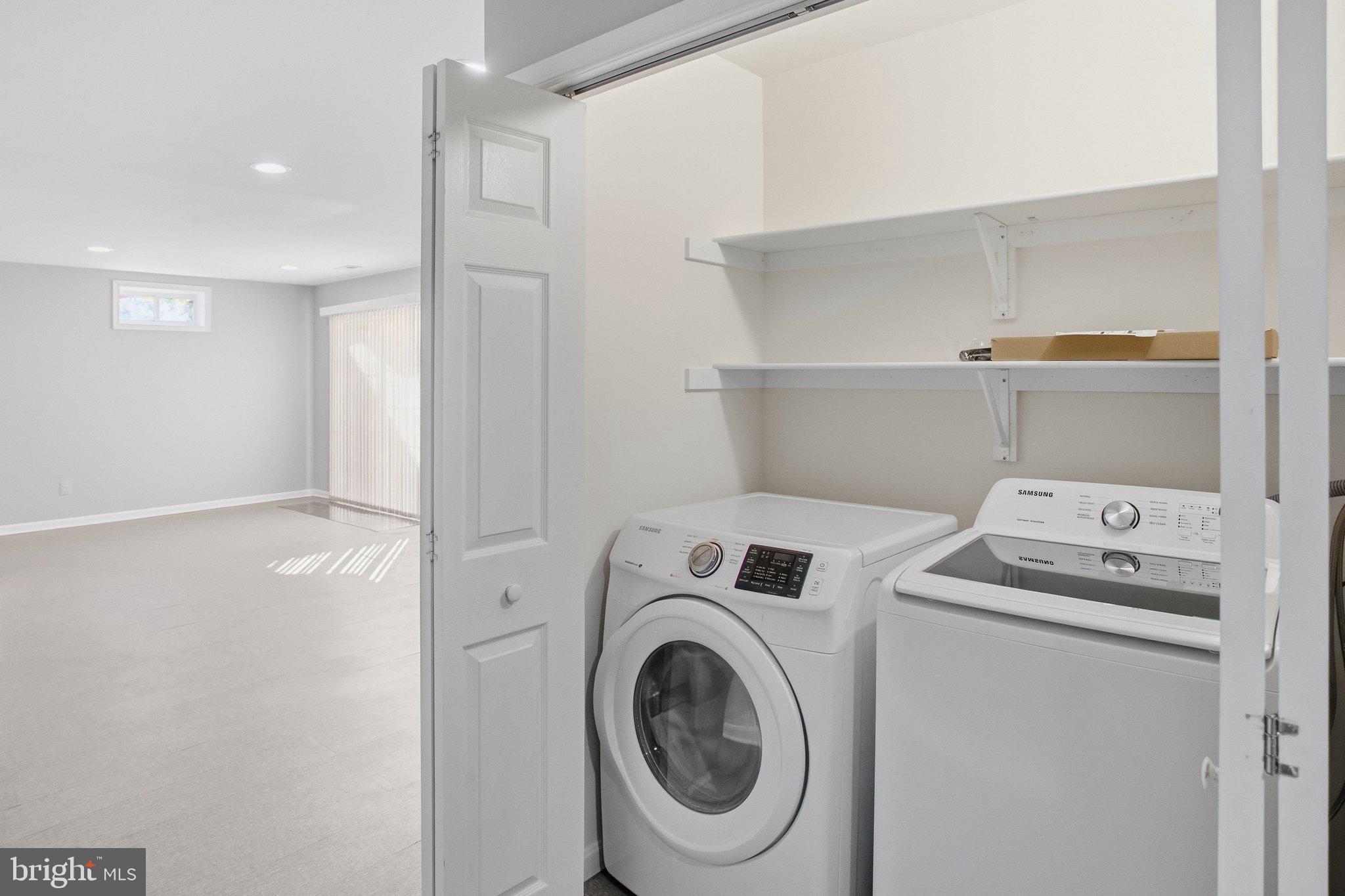 COLES RUN MANOR - Residential