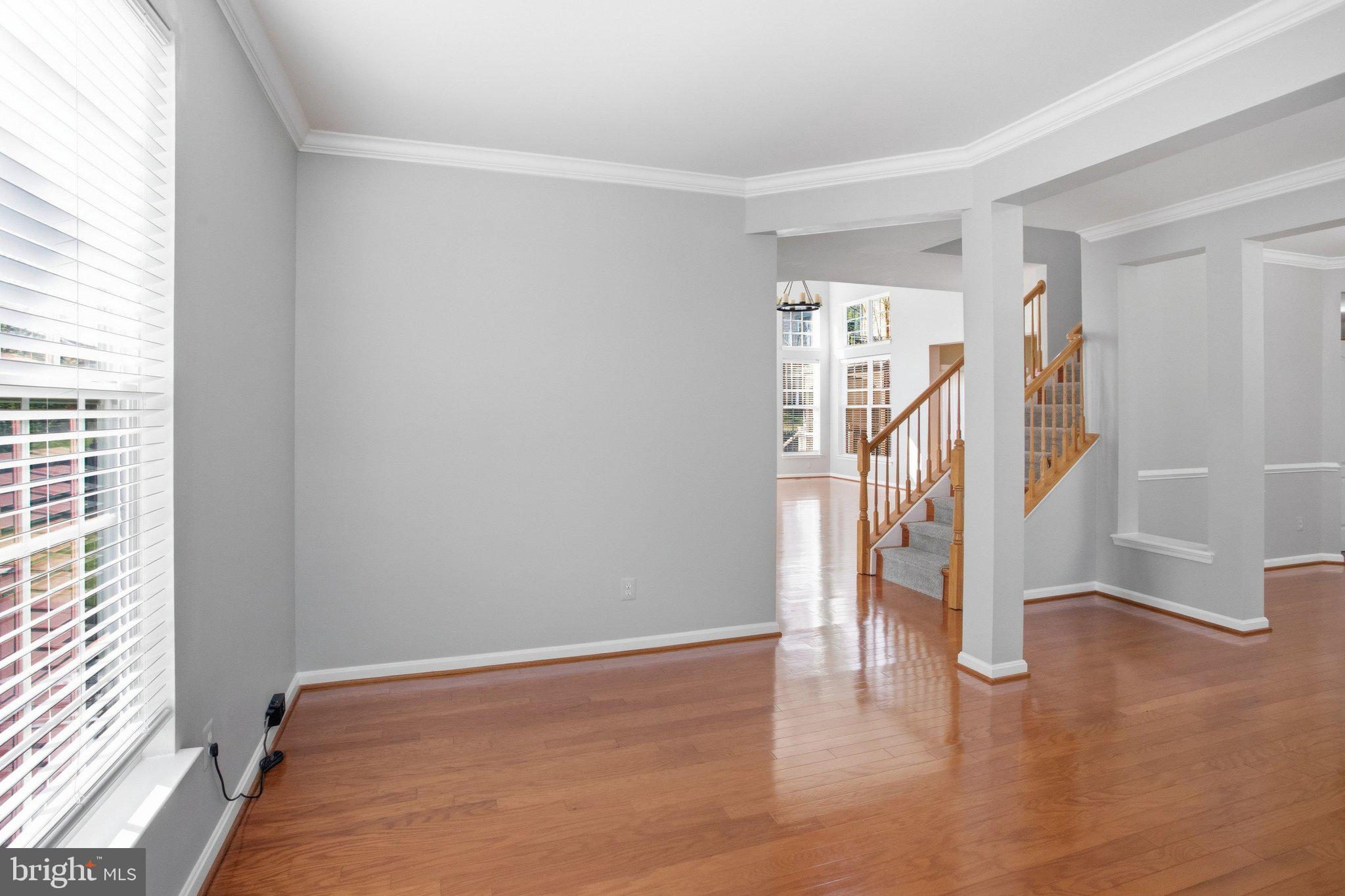 COLES RUN MANOR - Residential