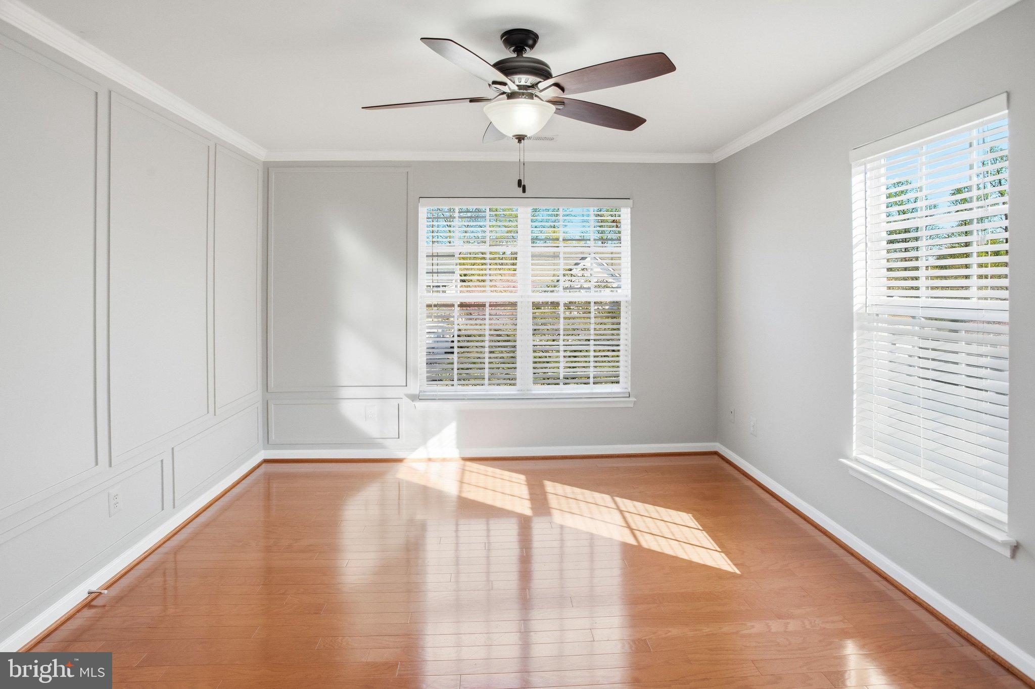 COLES RUN MANOR - Residential