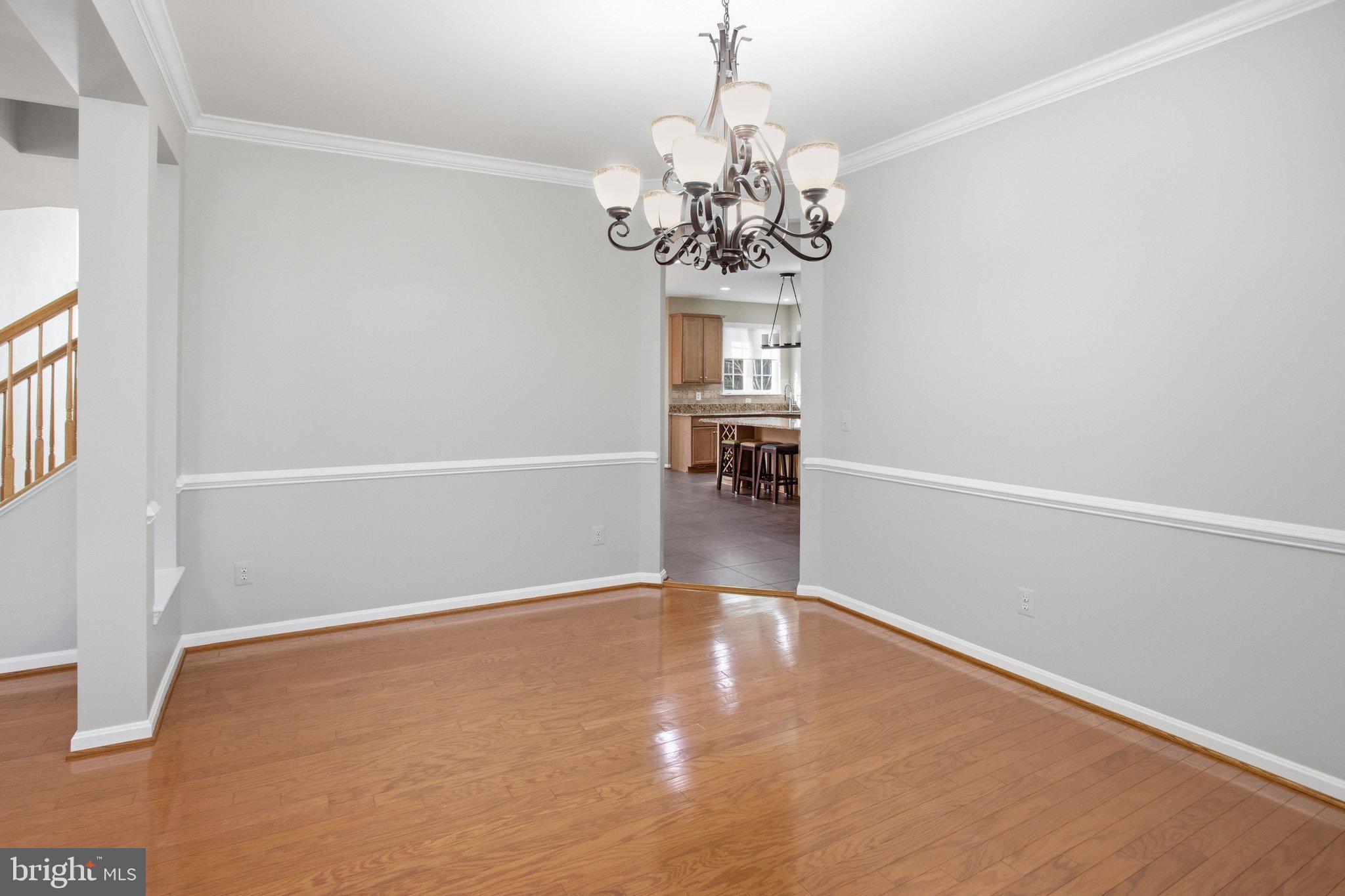 COLES RUN MANOR - Residential