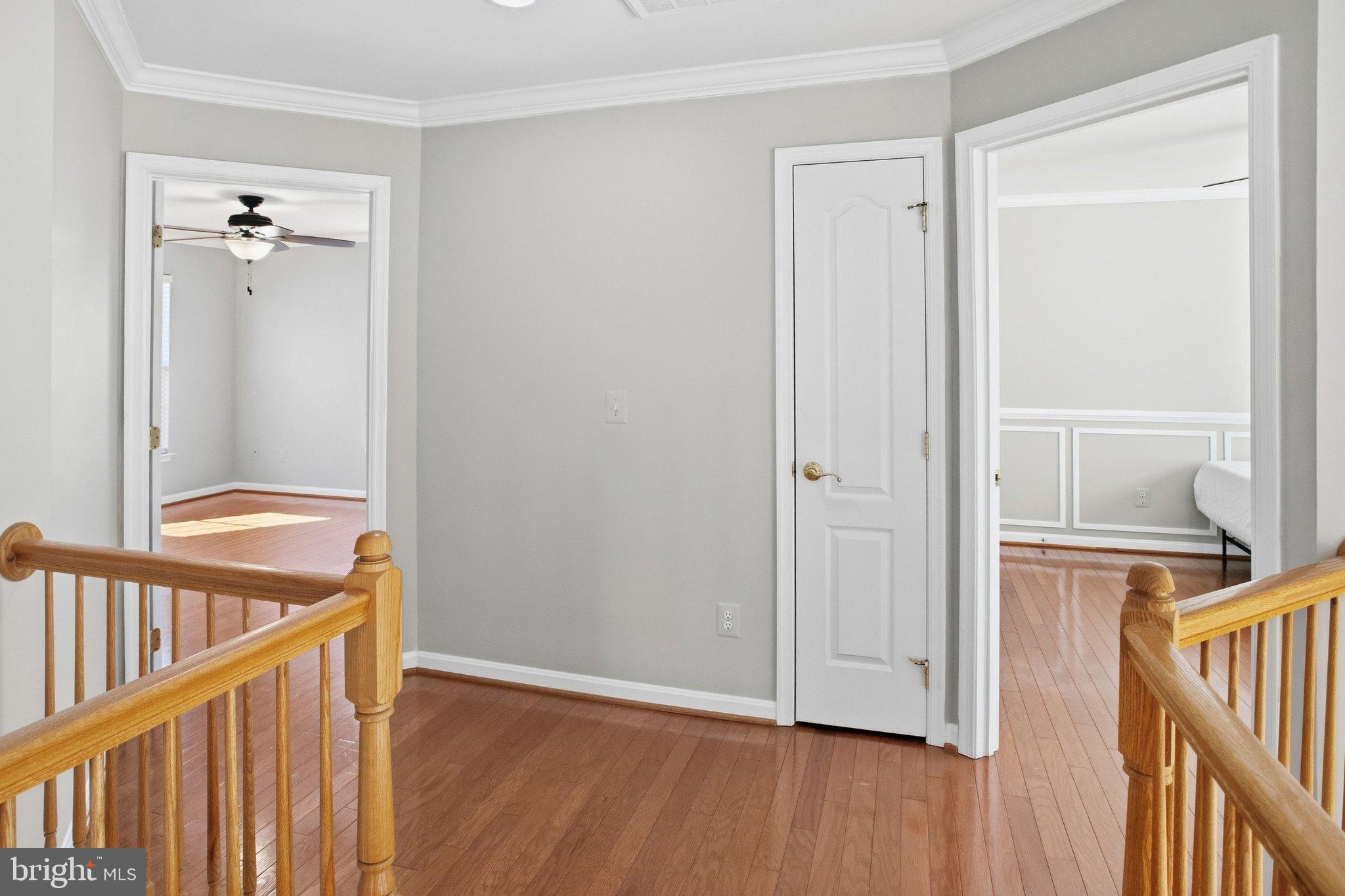 COLES RUN MANOR - Residential