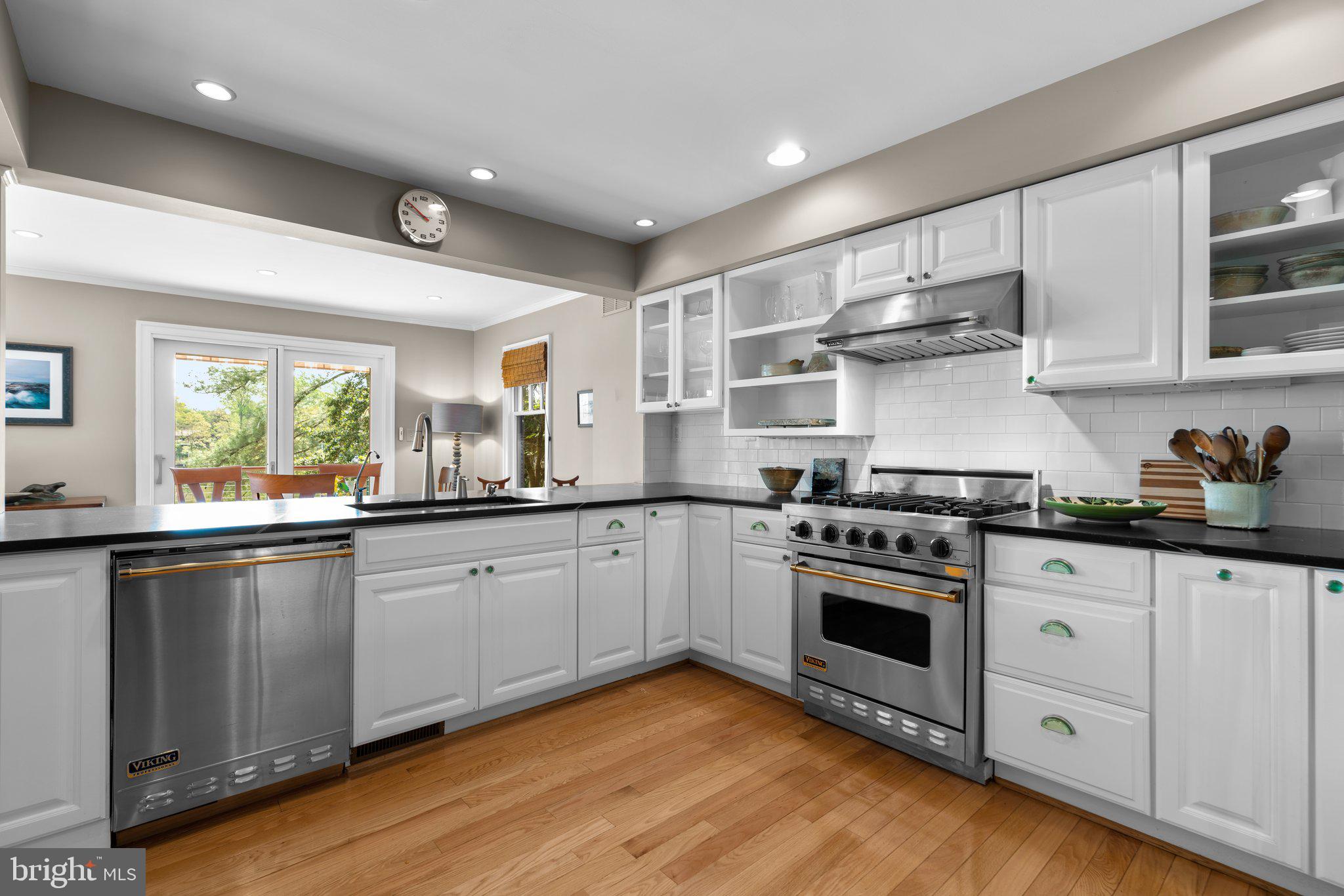 MANHATTAN BEACH - Residential