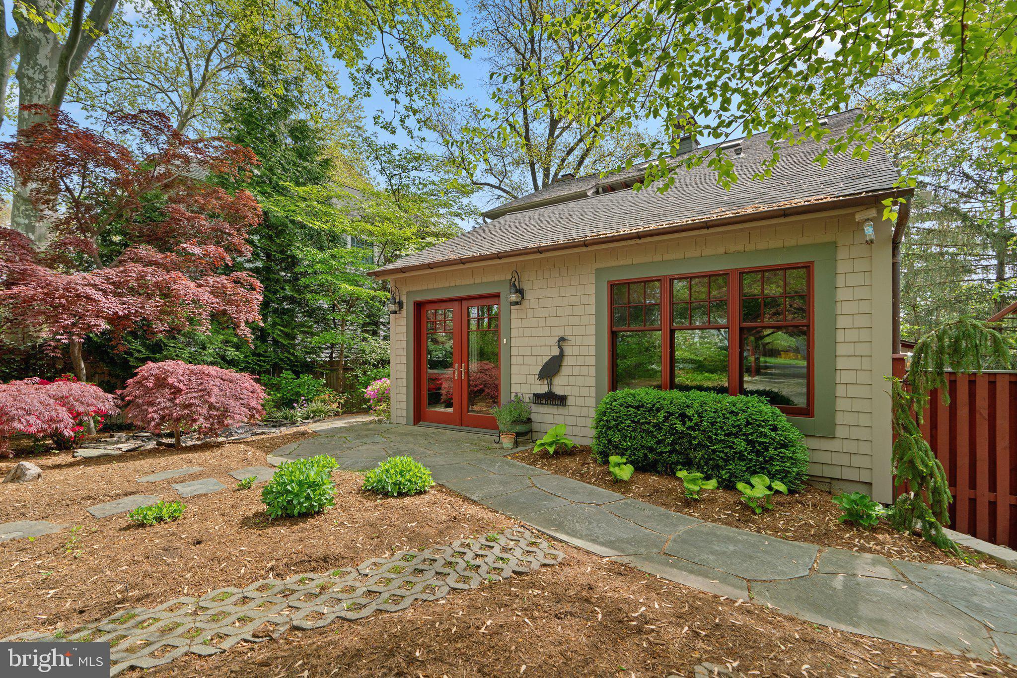 MANHATTAN BEACH - Residential