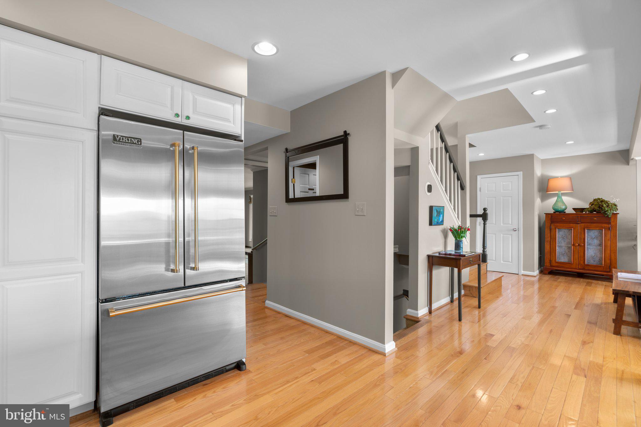 MANHATTAN BEACH - Residential