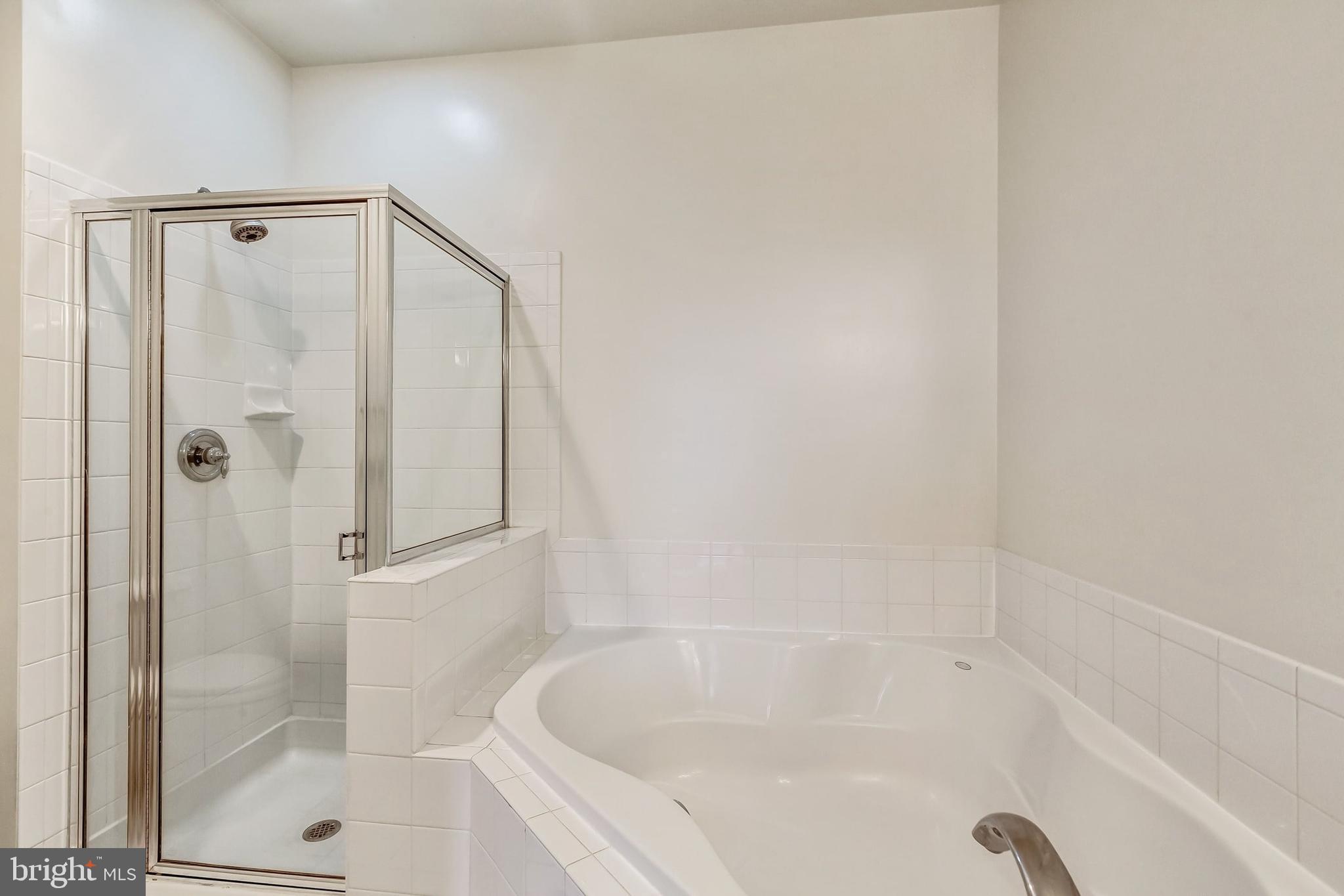 RESIDENCES OF LORTON STATION - Residential