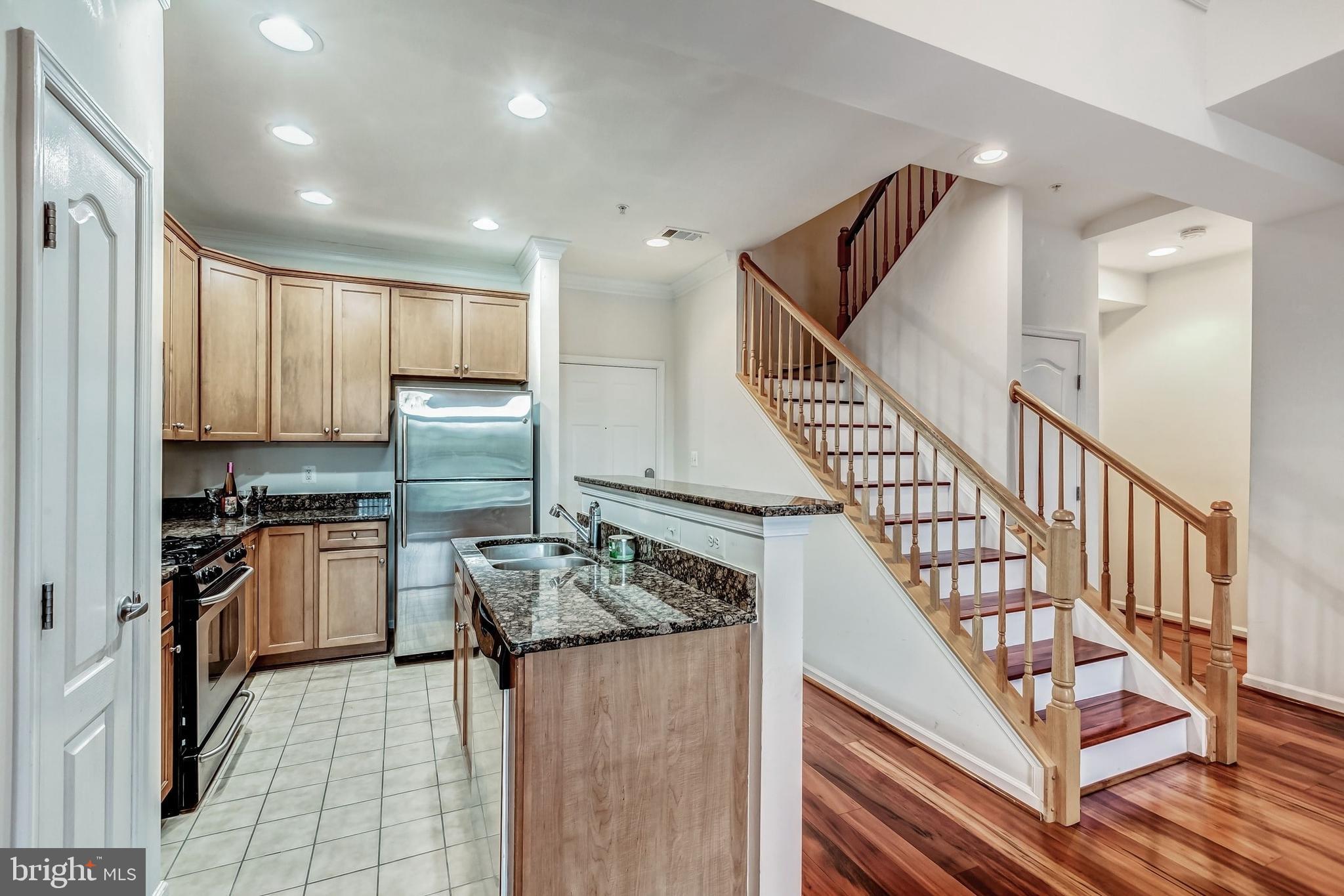 RESIDENCES OF LORTON STATION - Residential