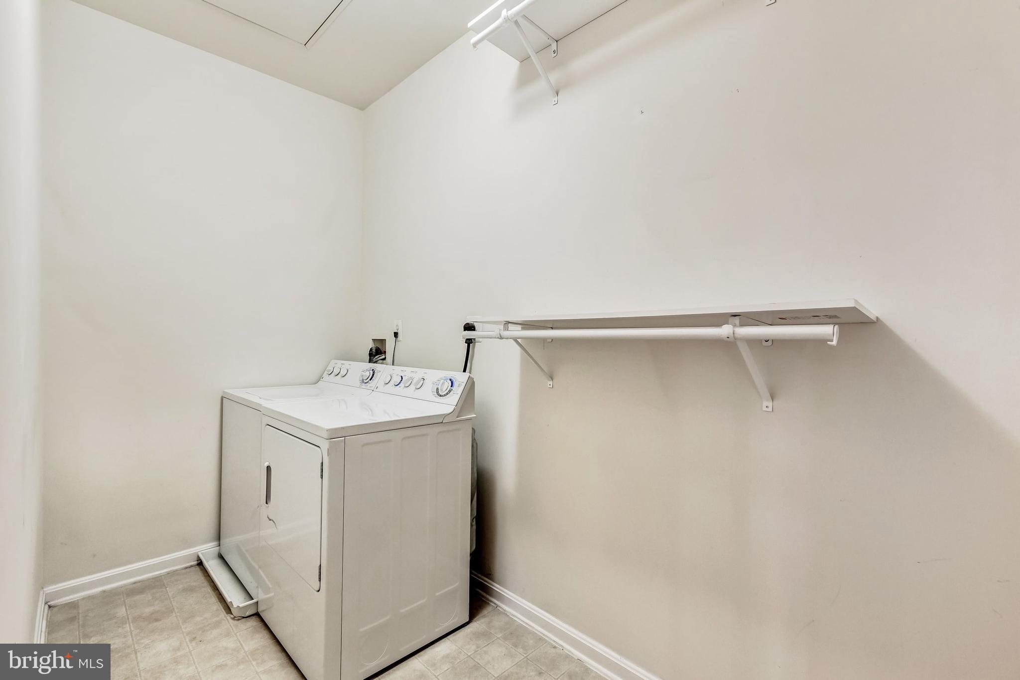 RESIDENCES OF LORTON STATION - Residential