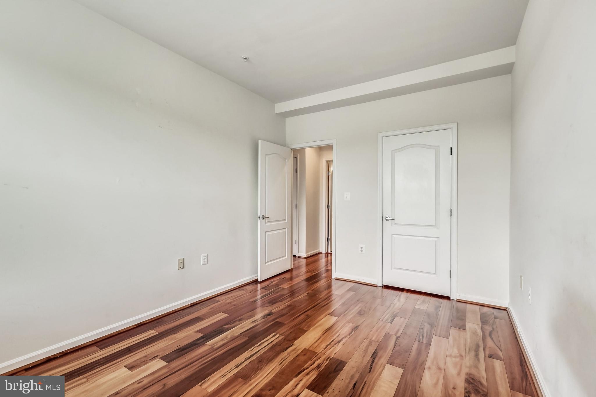 RESIDENCES OF LORTON STATION - Residential