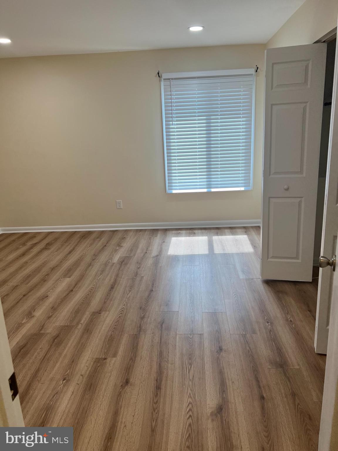 10122 CAMPUS WAY S 104-1A