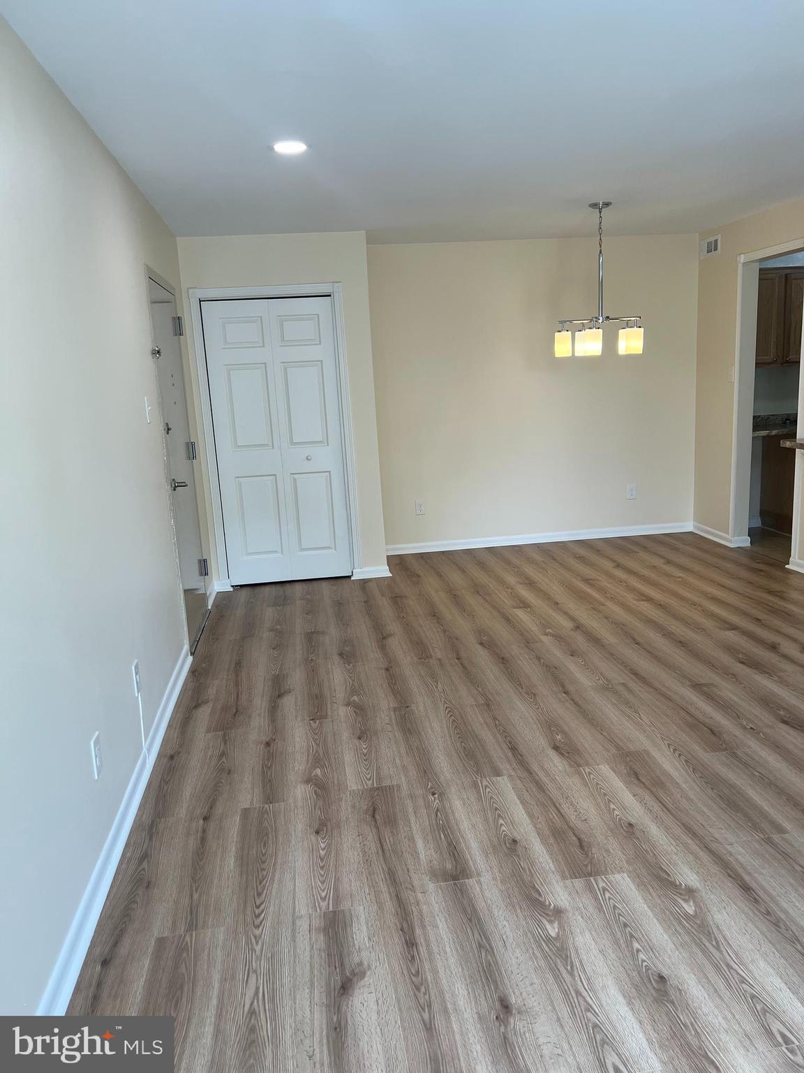 10122 CAMPUS WAY S 104-1A