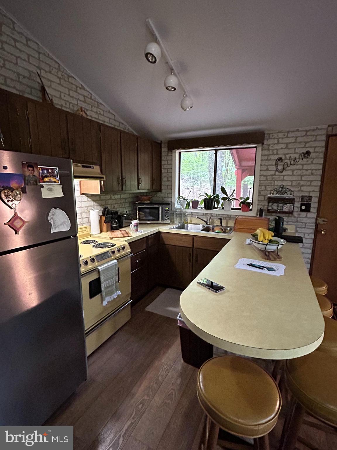 SLEEPY HOLLOW - Residential