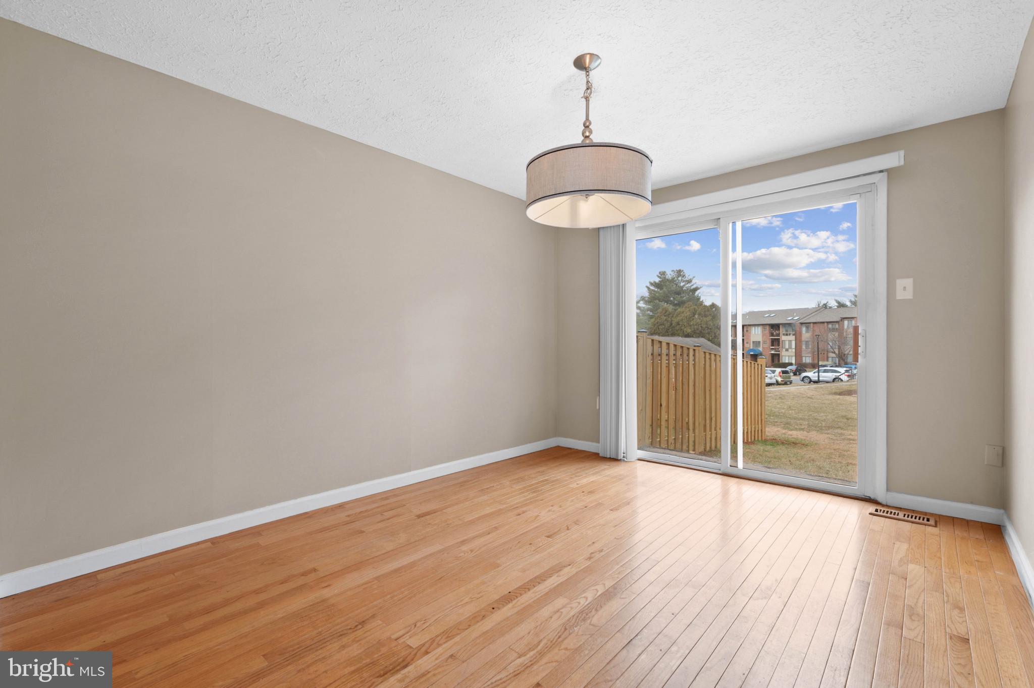 DERWOOD - Residential