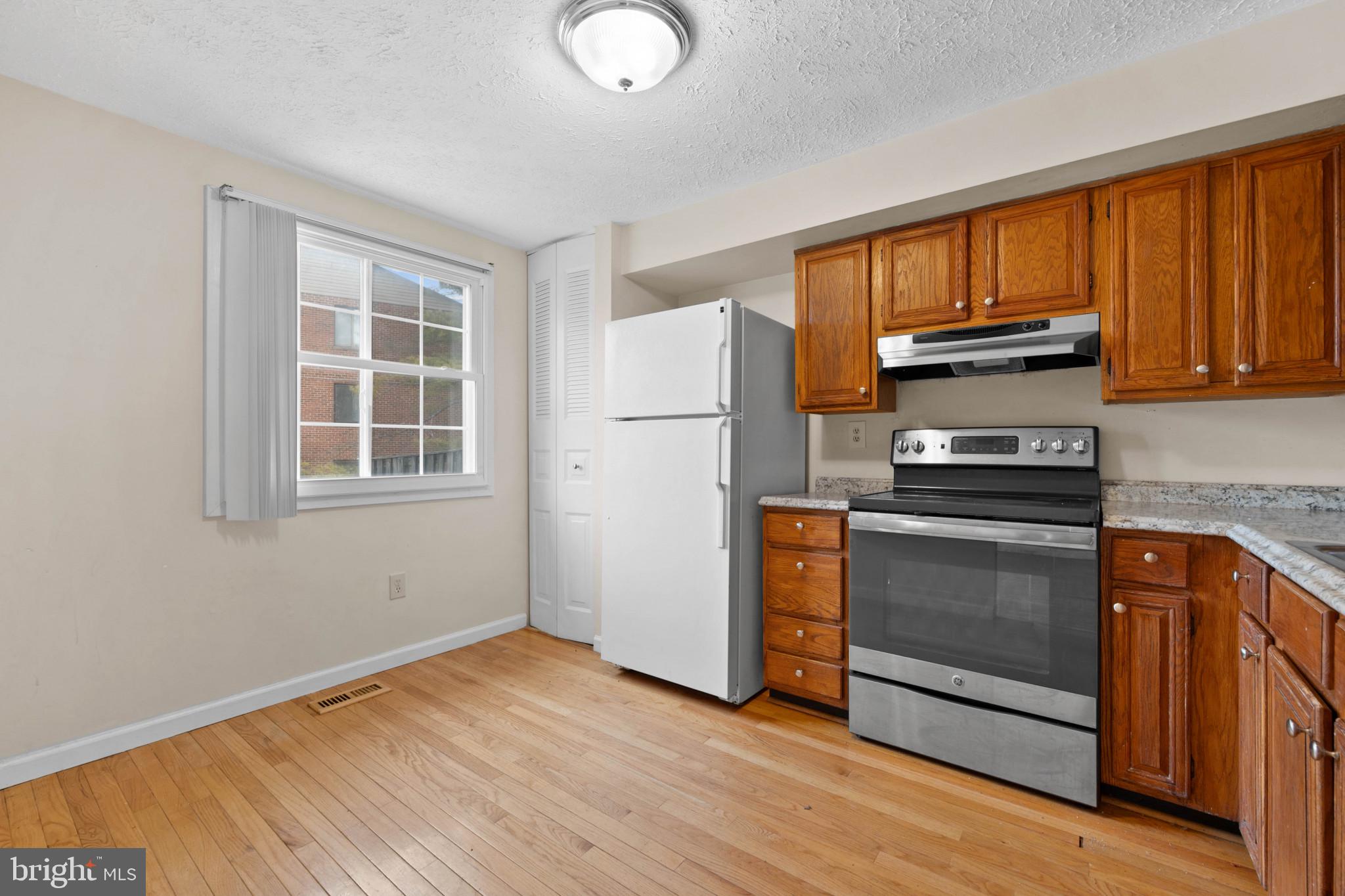 DERWOOD - Residential