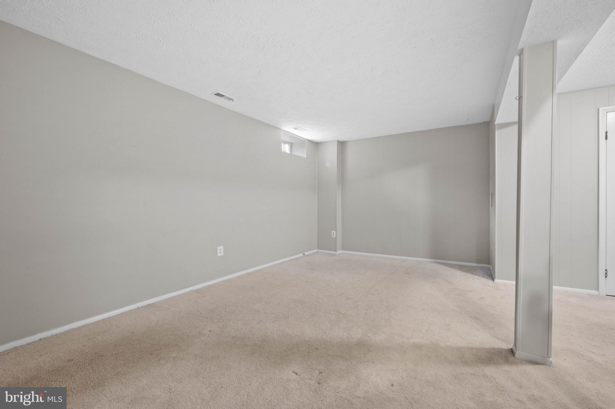 DERWOOD - Residential