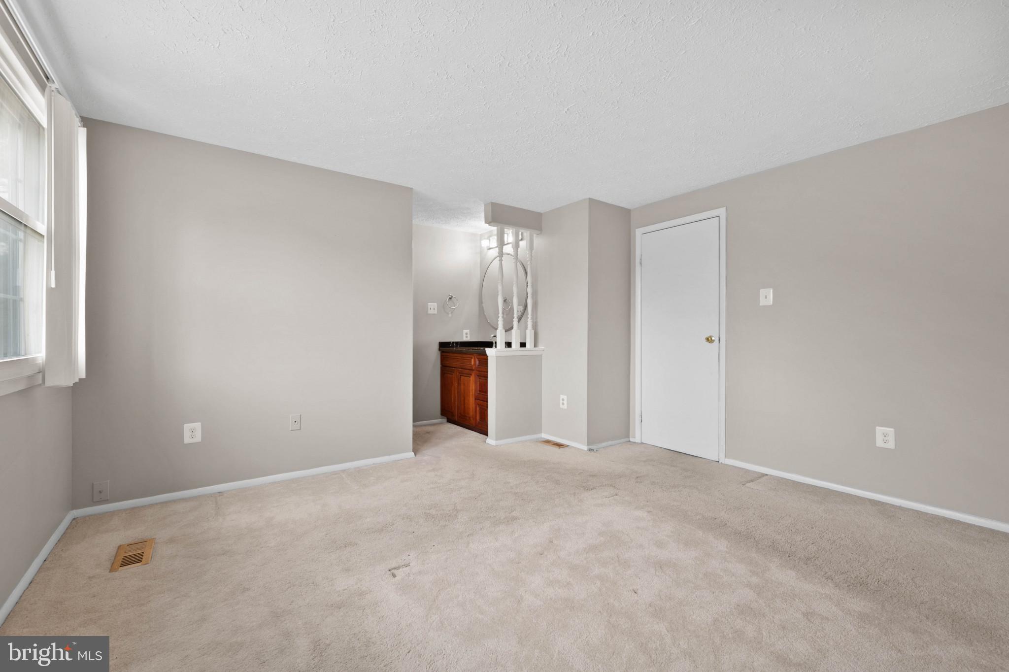 DERWOOD - Residential