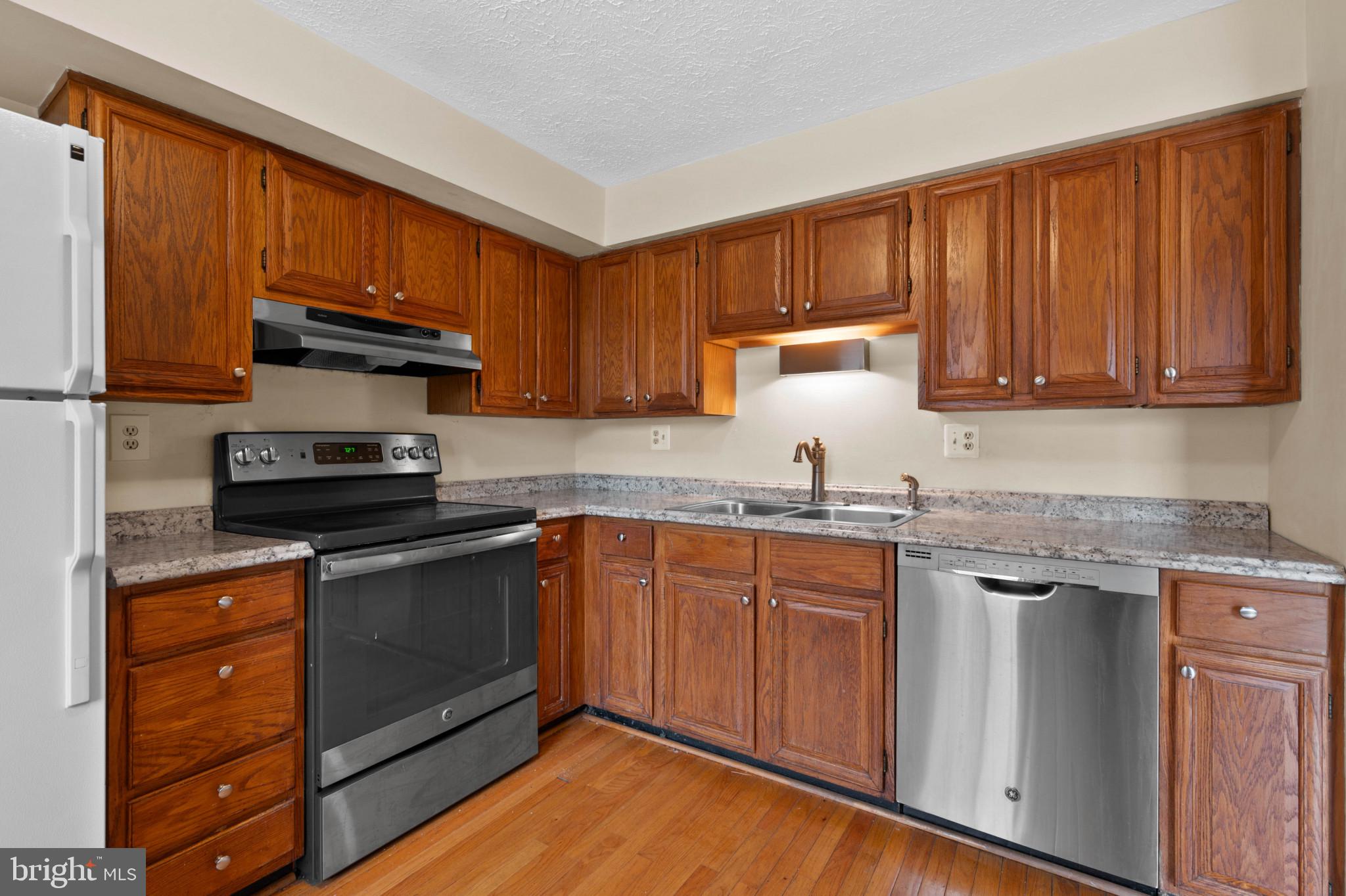 DERWOOD - Residential