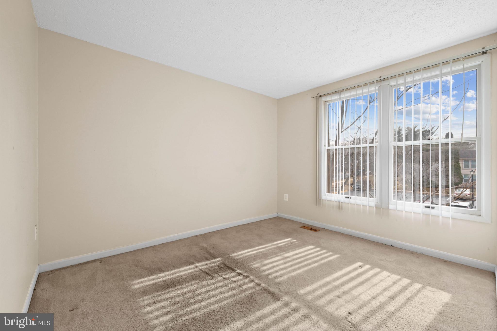 DERWOOD - Residential