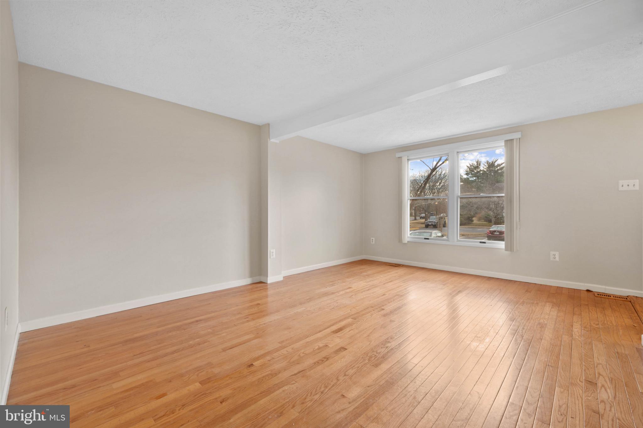 DERWOOD - Residential