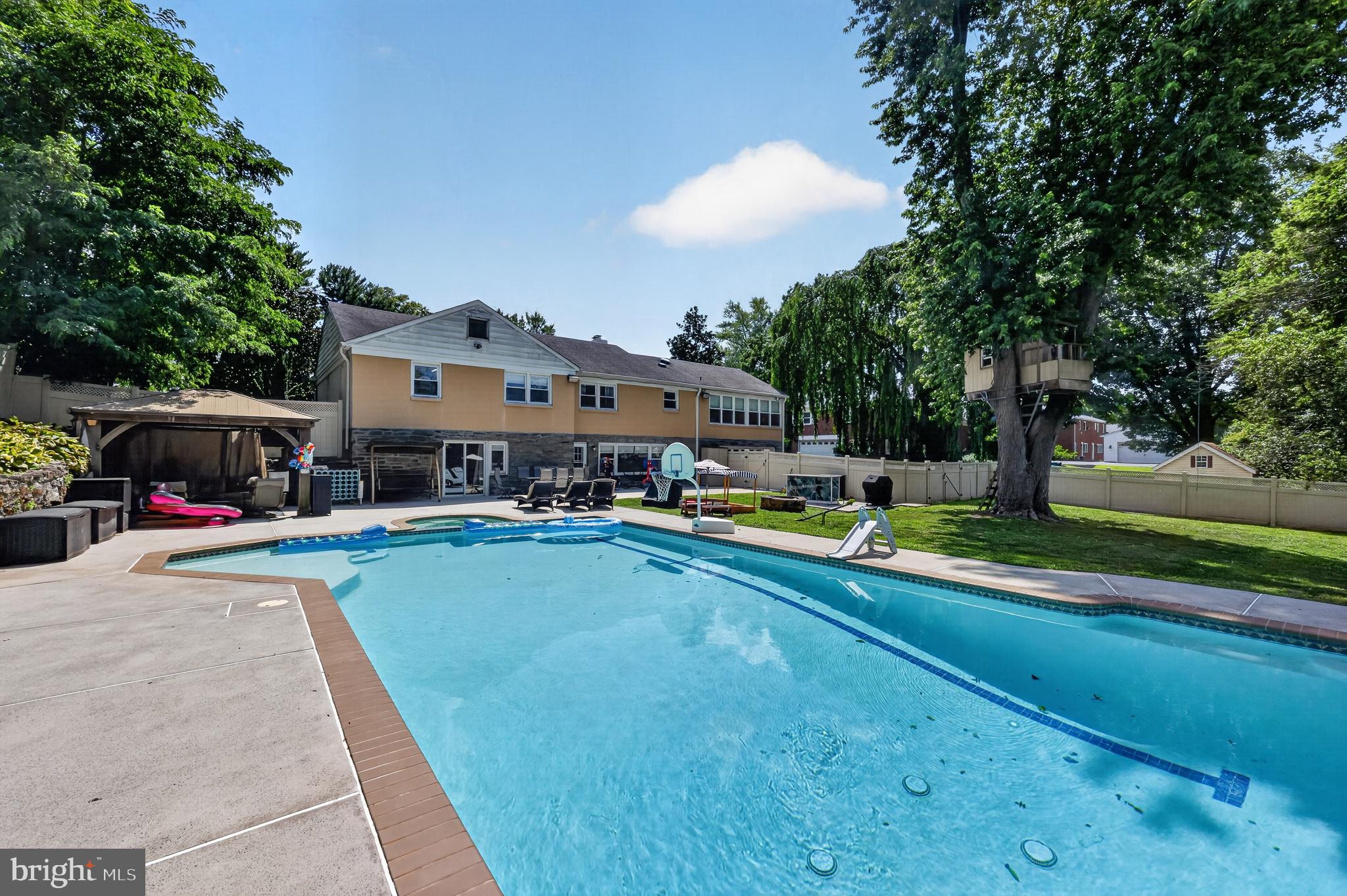 422 CONARD DRIVE