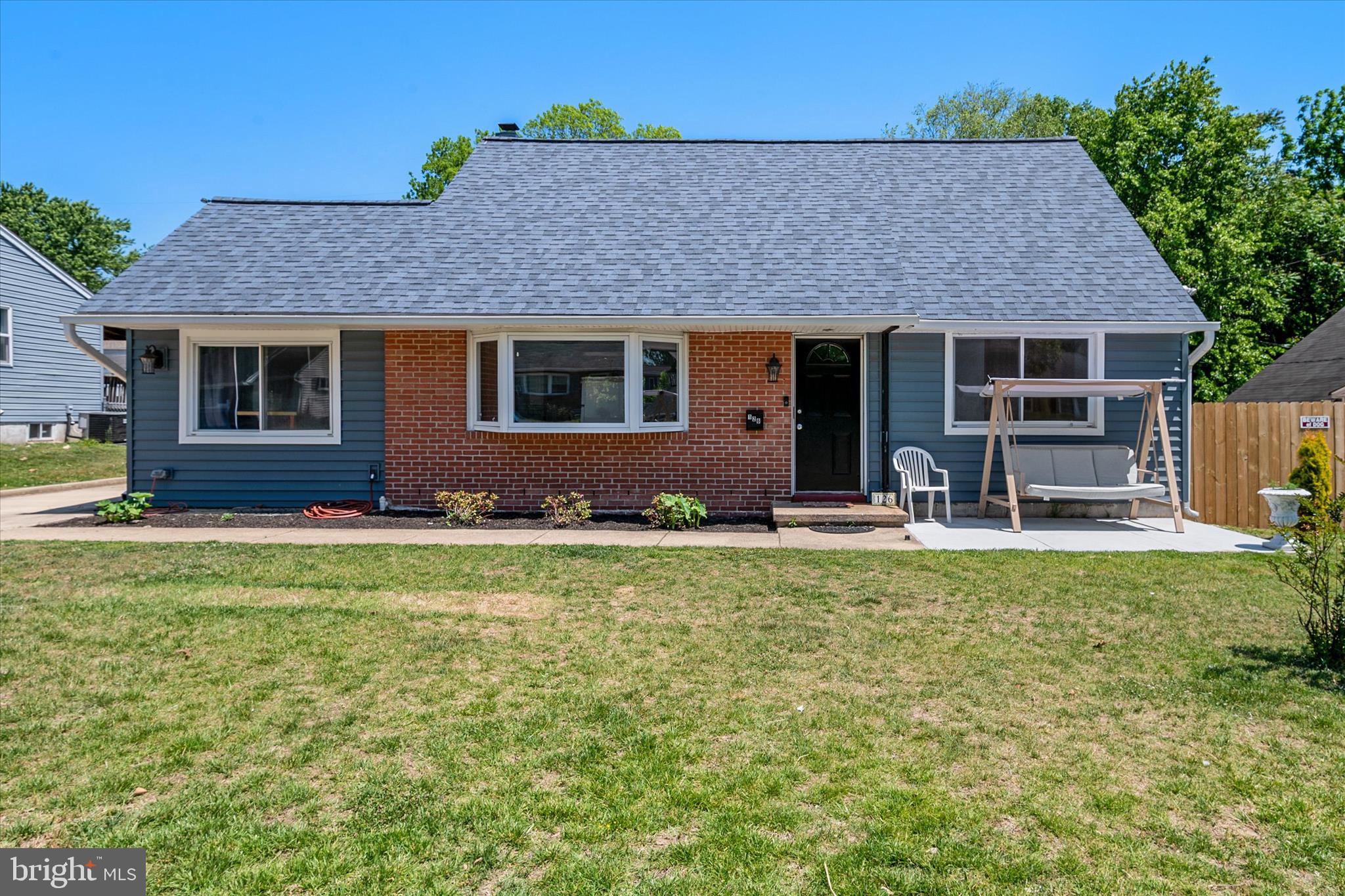 COUNTRY CLUB ESTATES - Residential