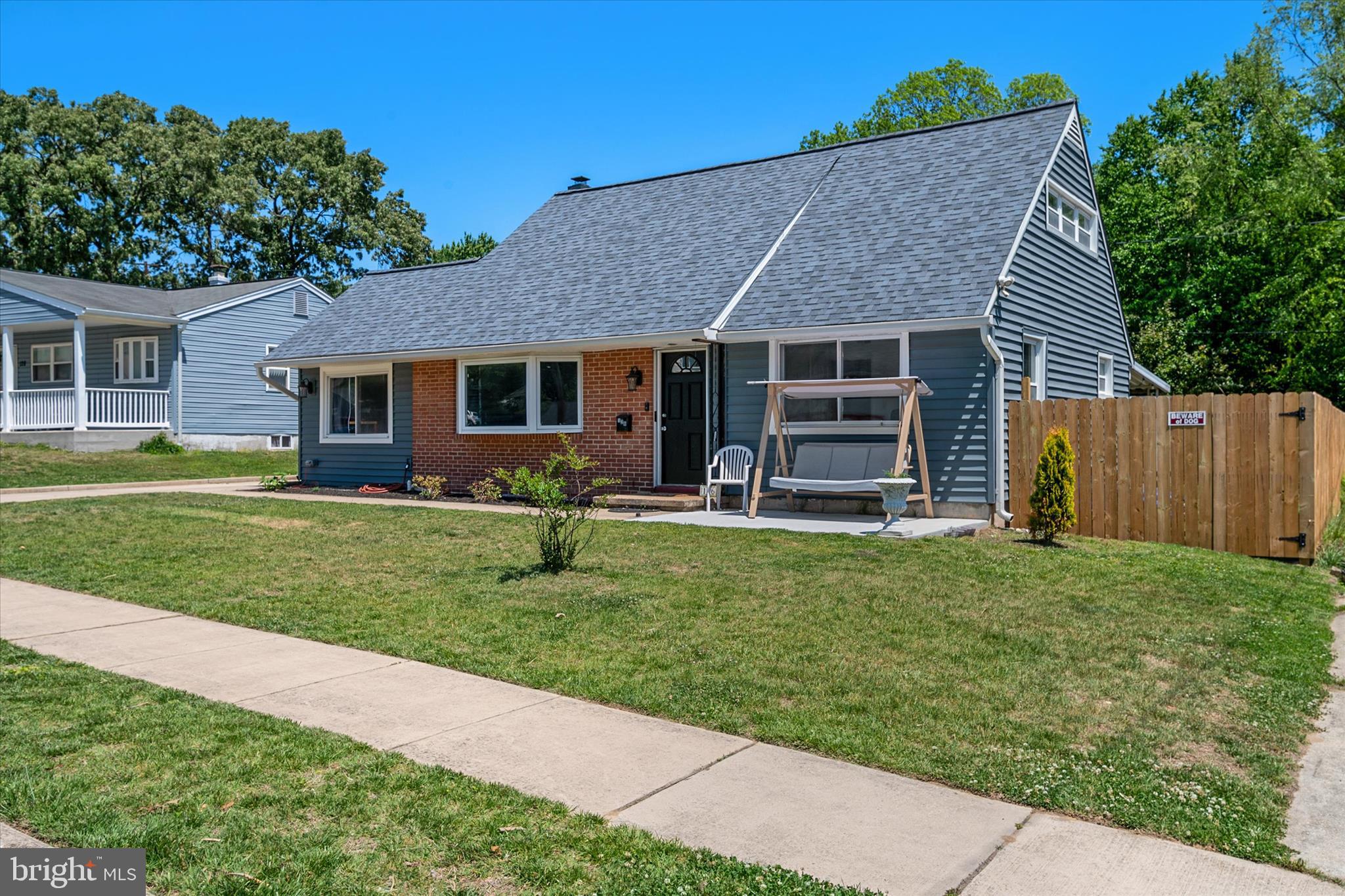 COUNTRY CLUB ESTATES - Residential