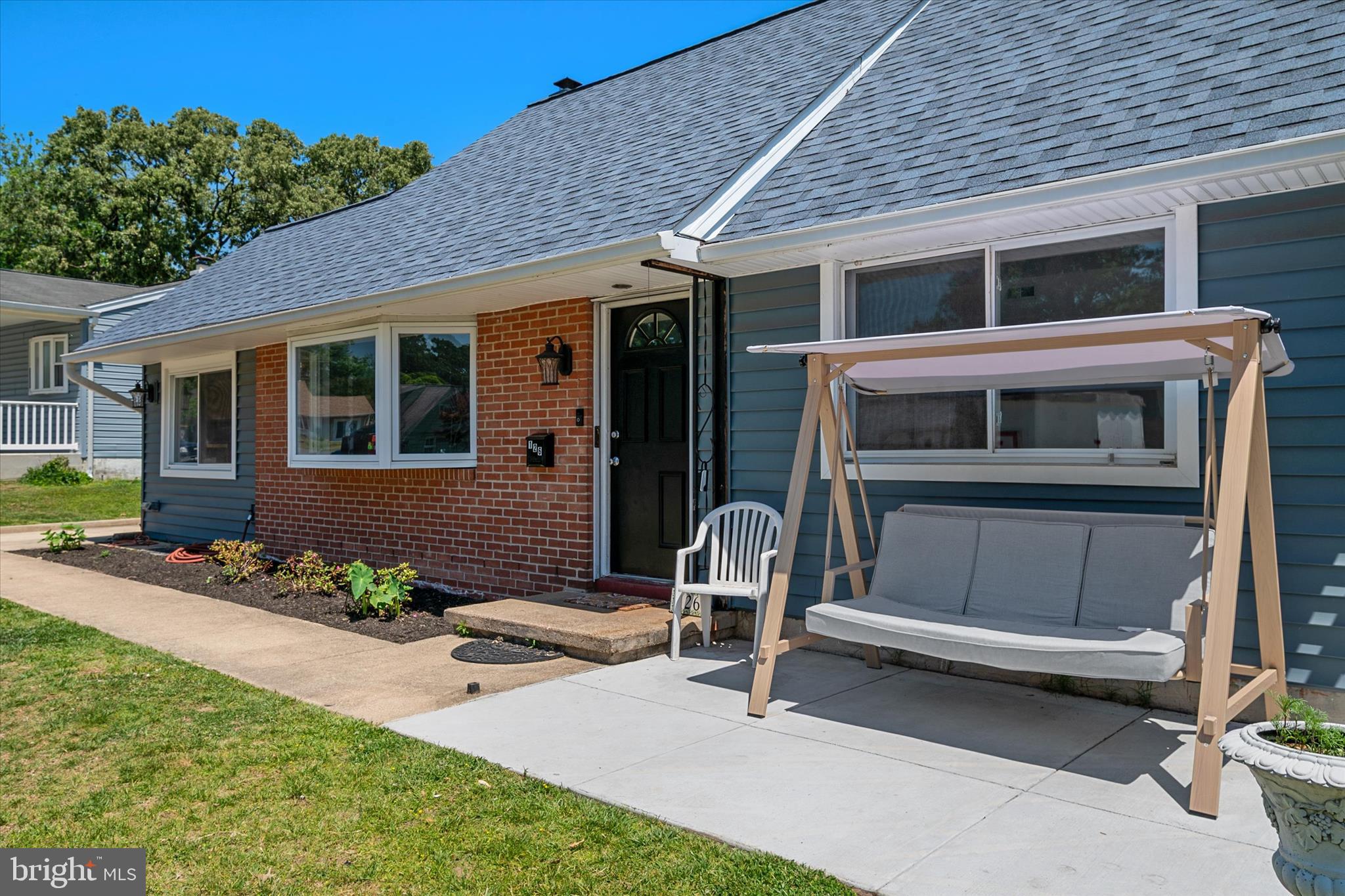 COUNTRY CLUB ESTATES - Residential