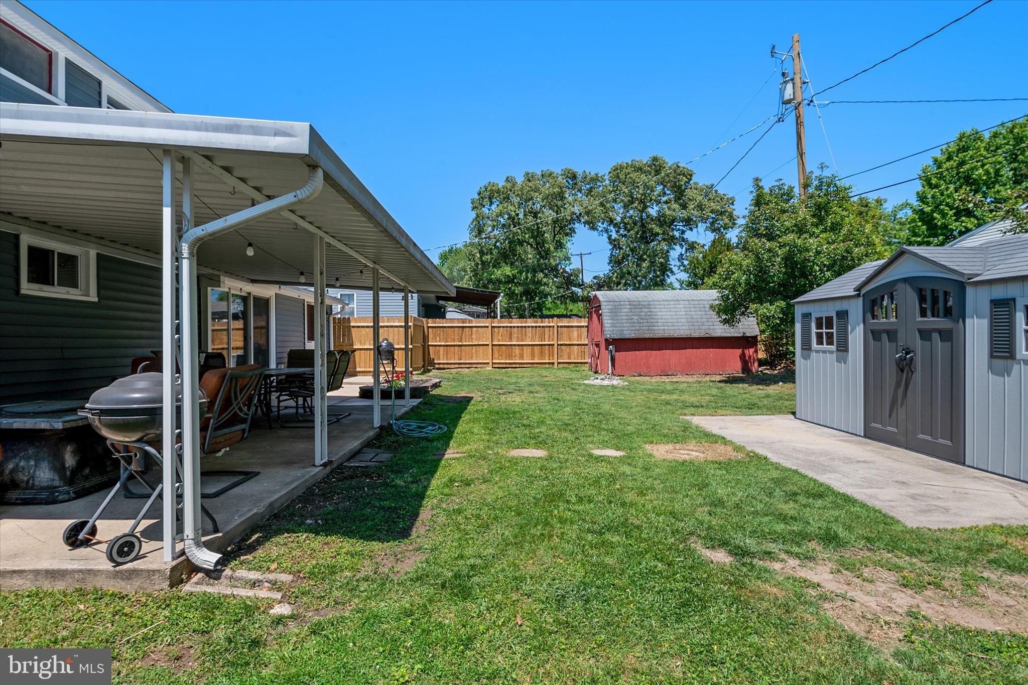 COUNTRY CLUB ESTATES - Residential
